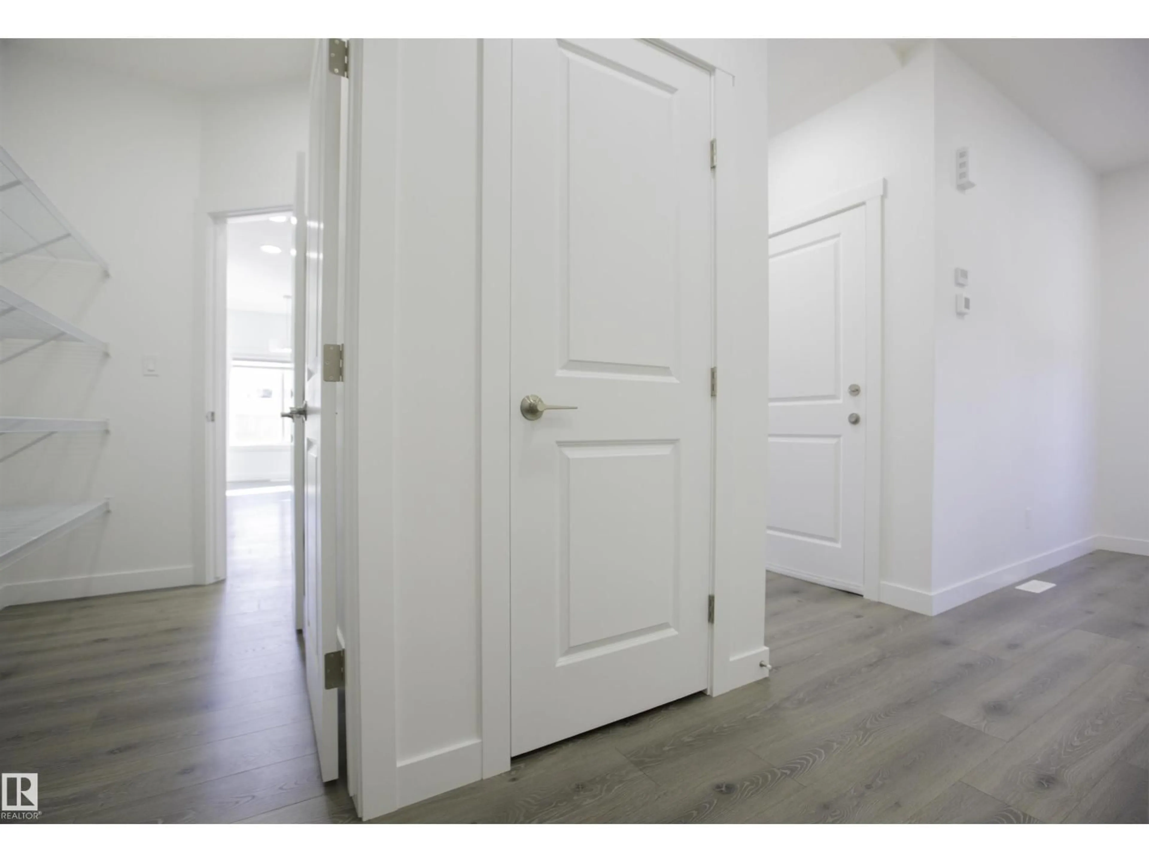 Indoor entryway for 3631 213 ST, Edmonton Alberta T6M3C1