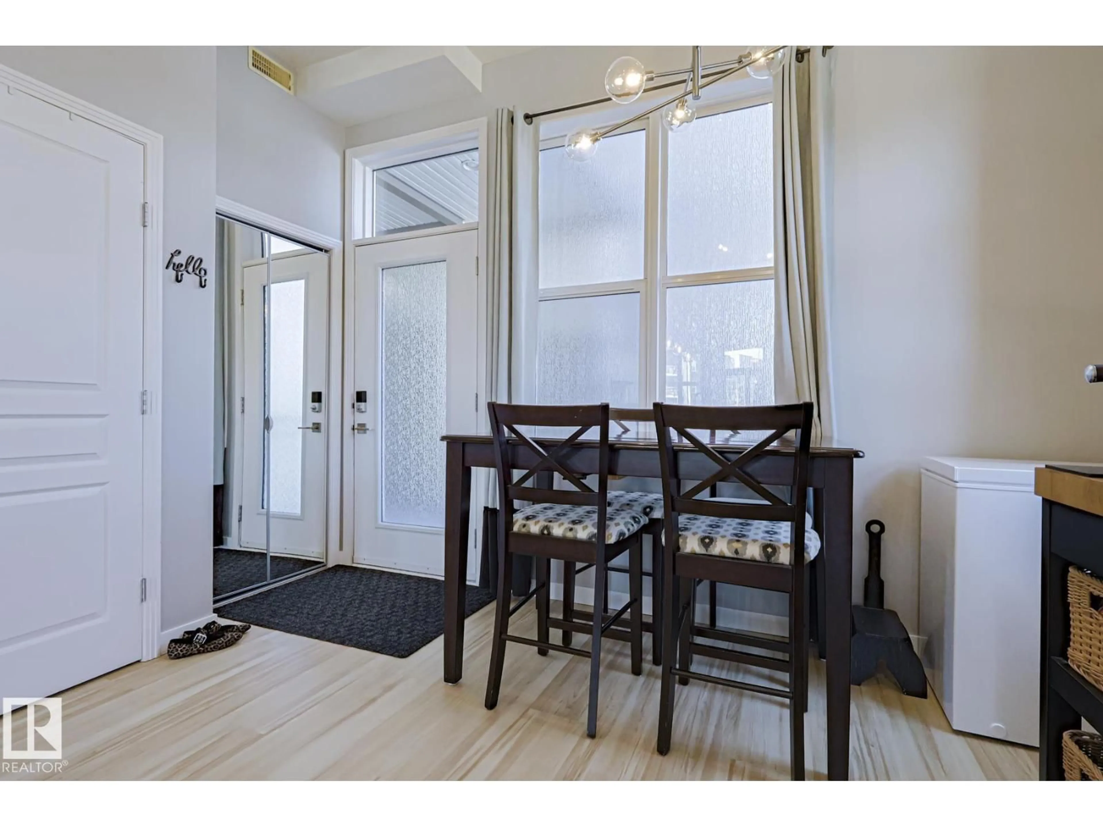 Indoor entryway for NW - 225 10531 117 ST, Edmonton Alberta T5H0A8