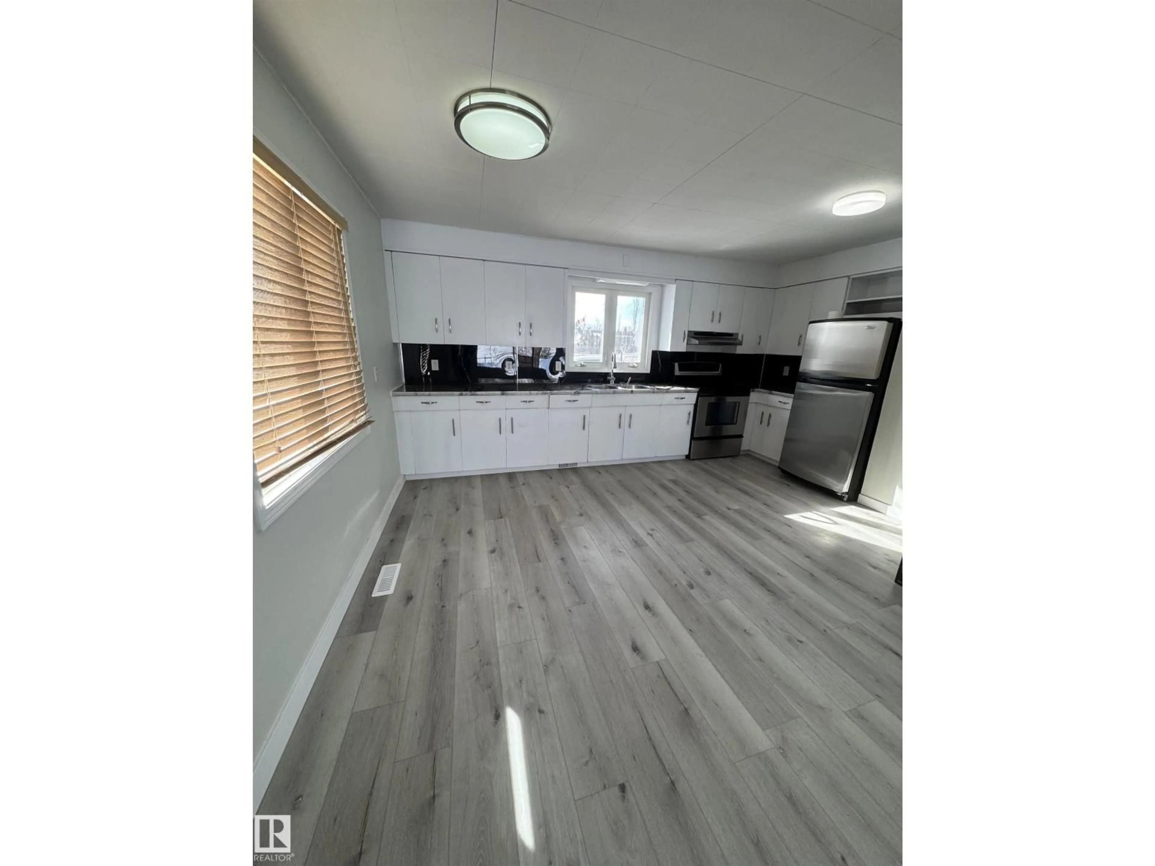 Open concept kitchen, unknown for 4801 52 AV, Andrew Alberta T0B0C0