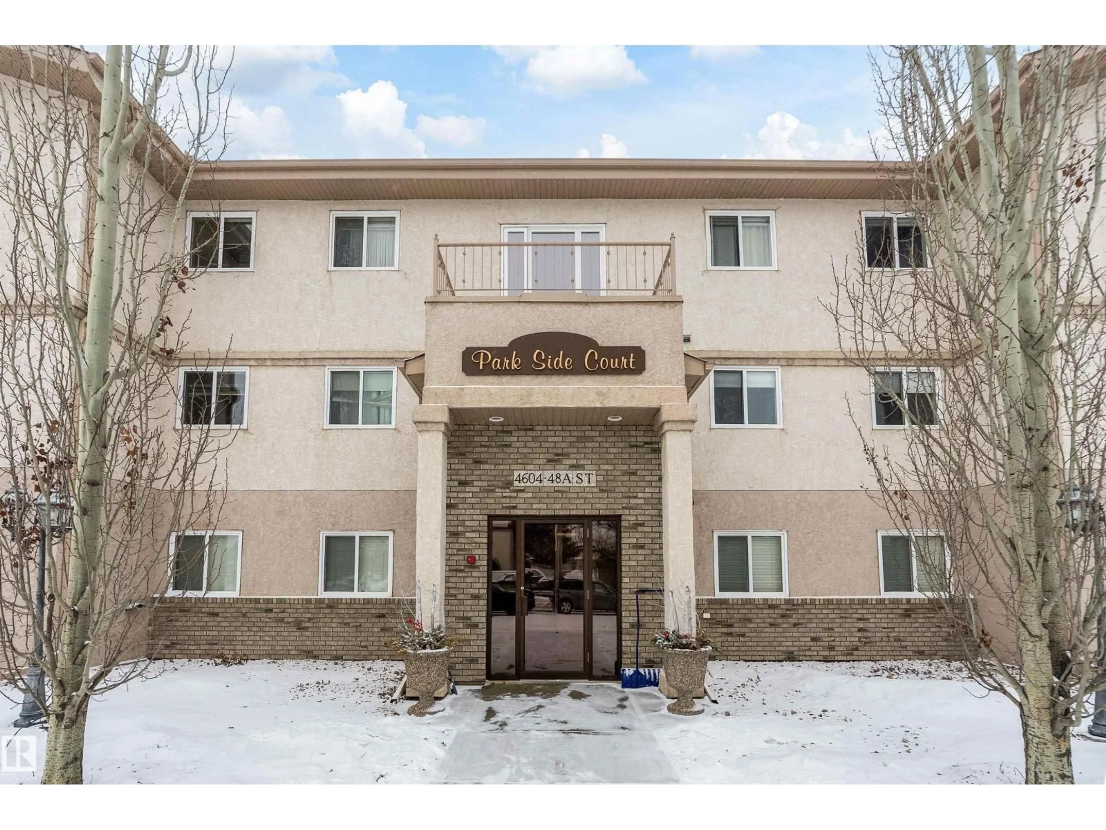 Indoor foyer for 203 - 4604 48A ST, Leduc Alberta T9E5X8