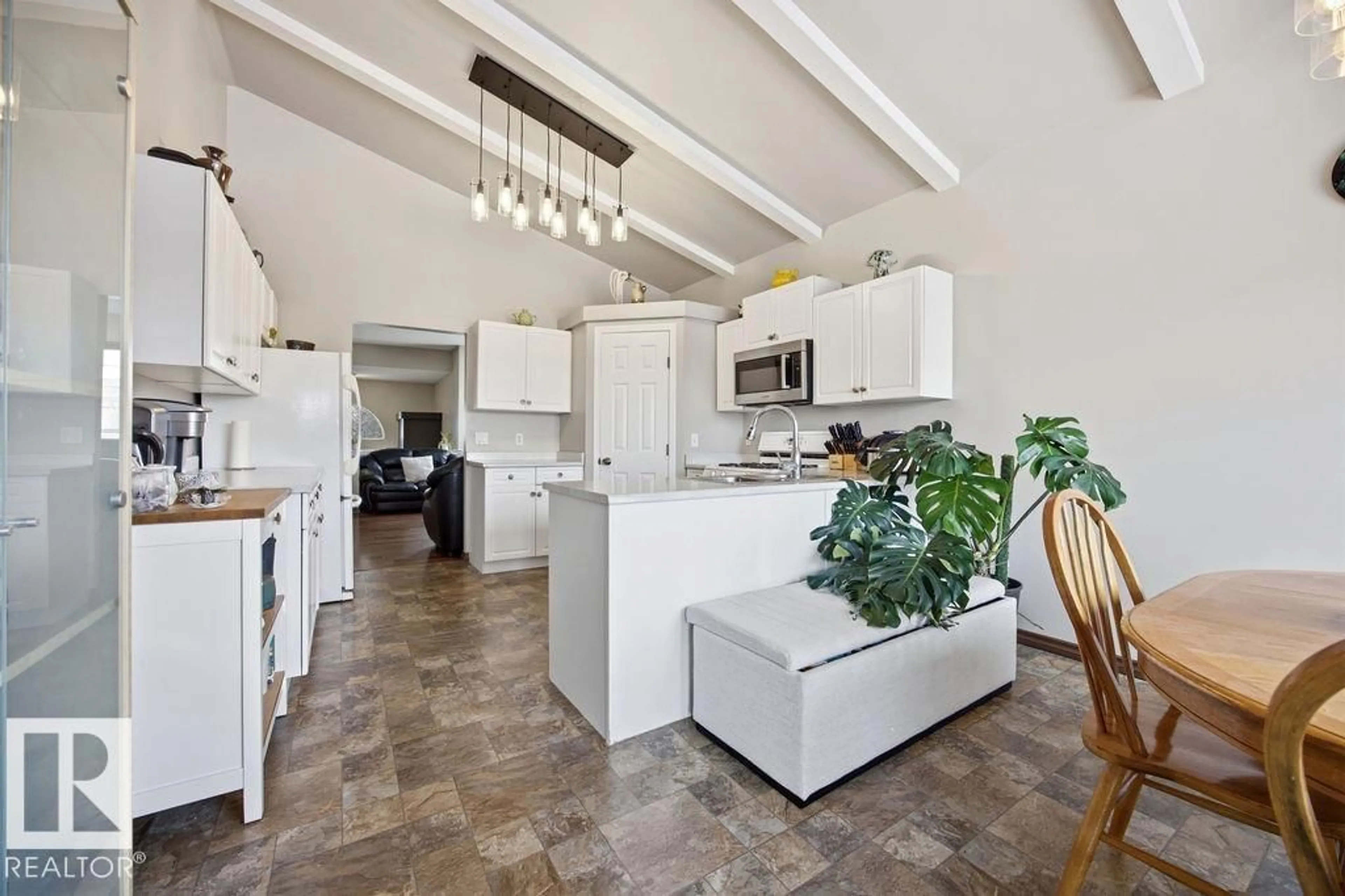 Open concept kitchen, ceramic/tile floor for NW - 9007 166 AV, Edmonton Alberta T5Z3H5