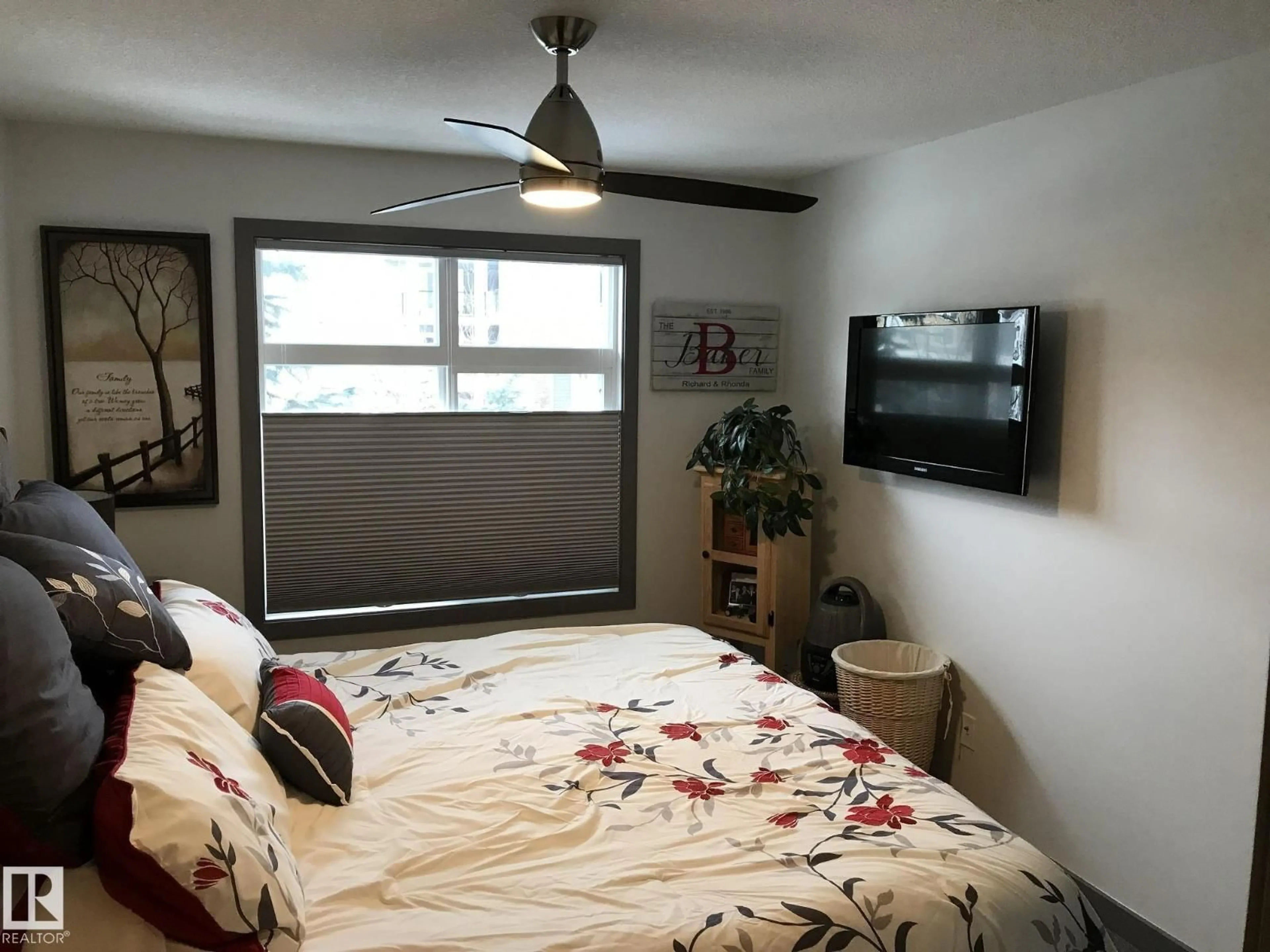 A pic of a room for 11505 - 236 ELLERSLIE RD SW, Edmonton Alberta T6W2A9