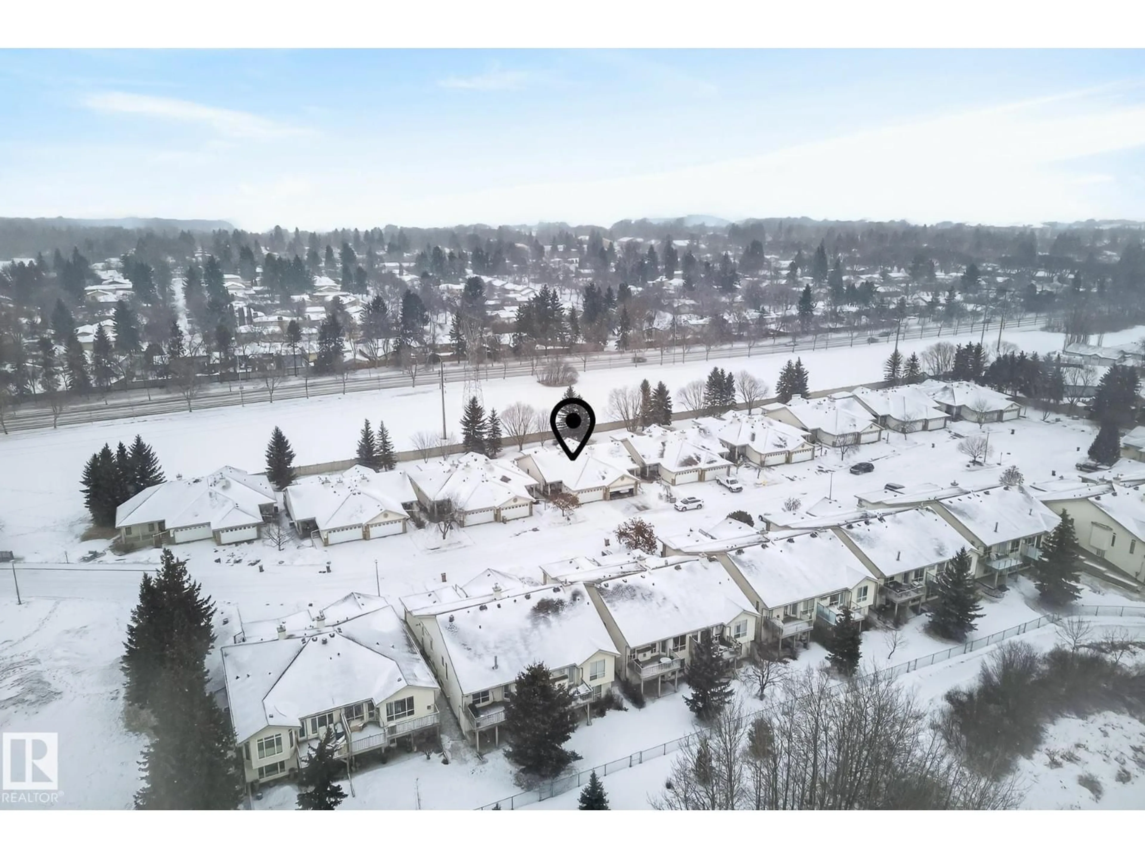 A pic from outside/outdoor area/front of a property/back of a property/a pic from drone, unknown for 4 - 30 HERITAGE WY, St. Albert Alberta T8N6W3