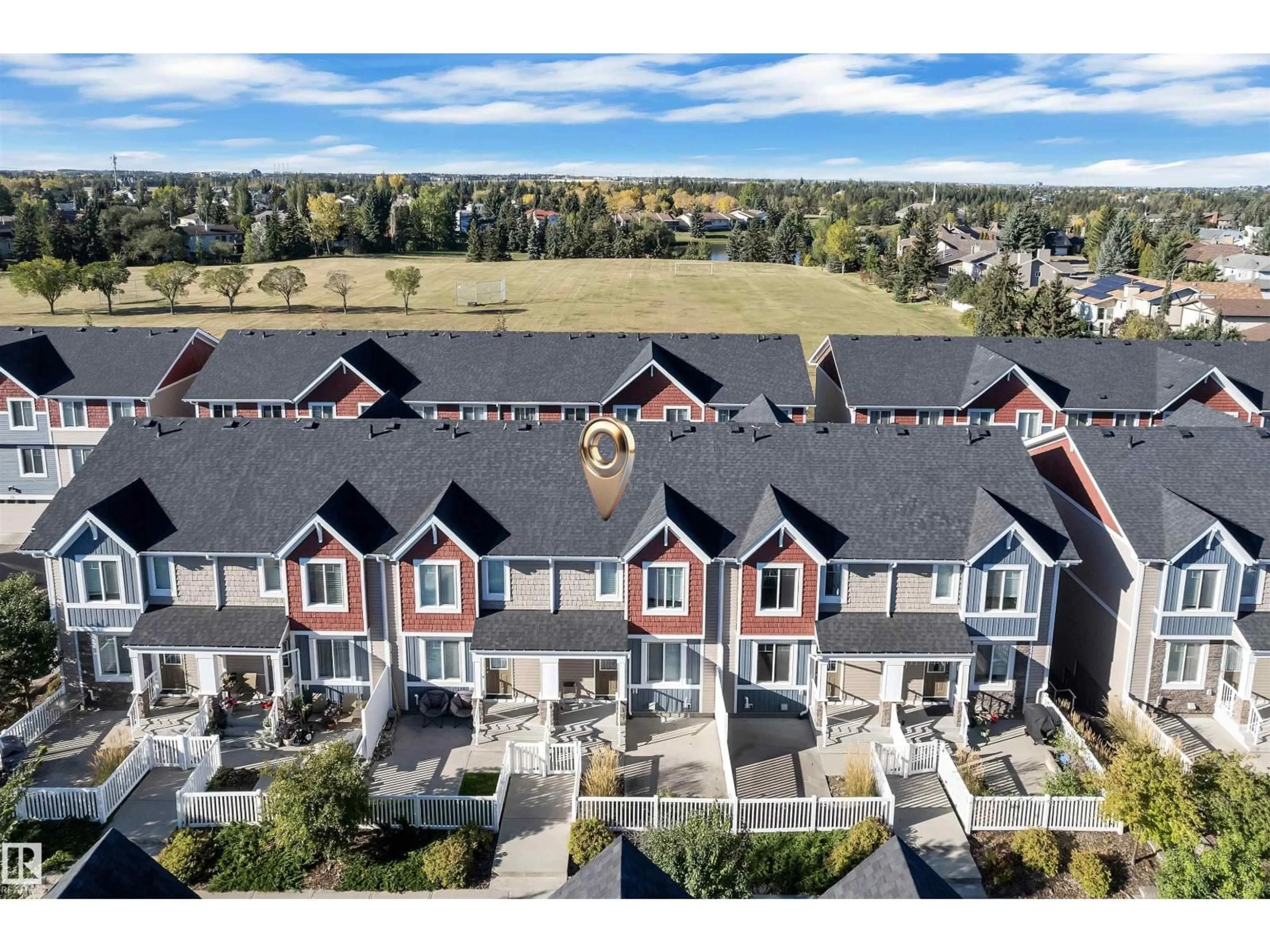 A pic from outside/outdoor area/front of a property/back of a property/a pic from drone, unknown for 38 - 1508 105 ST NW, Edmonton Alberta T6J6J9