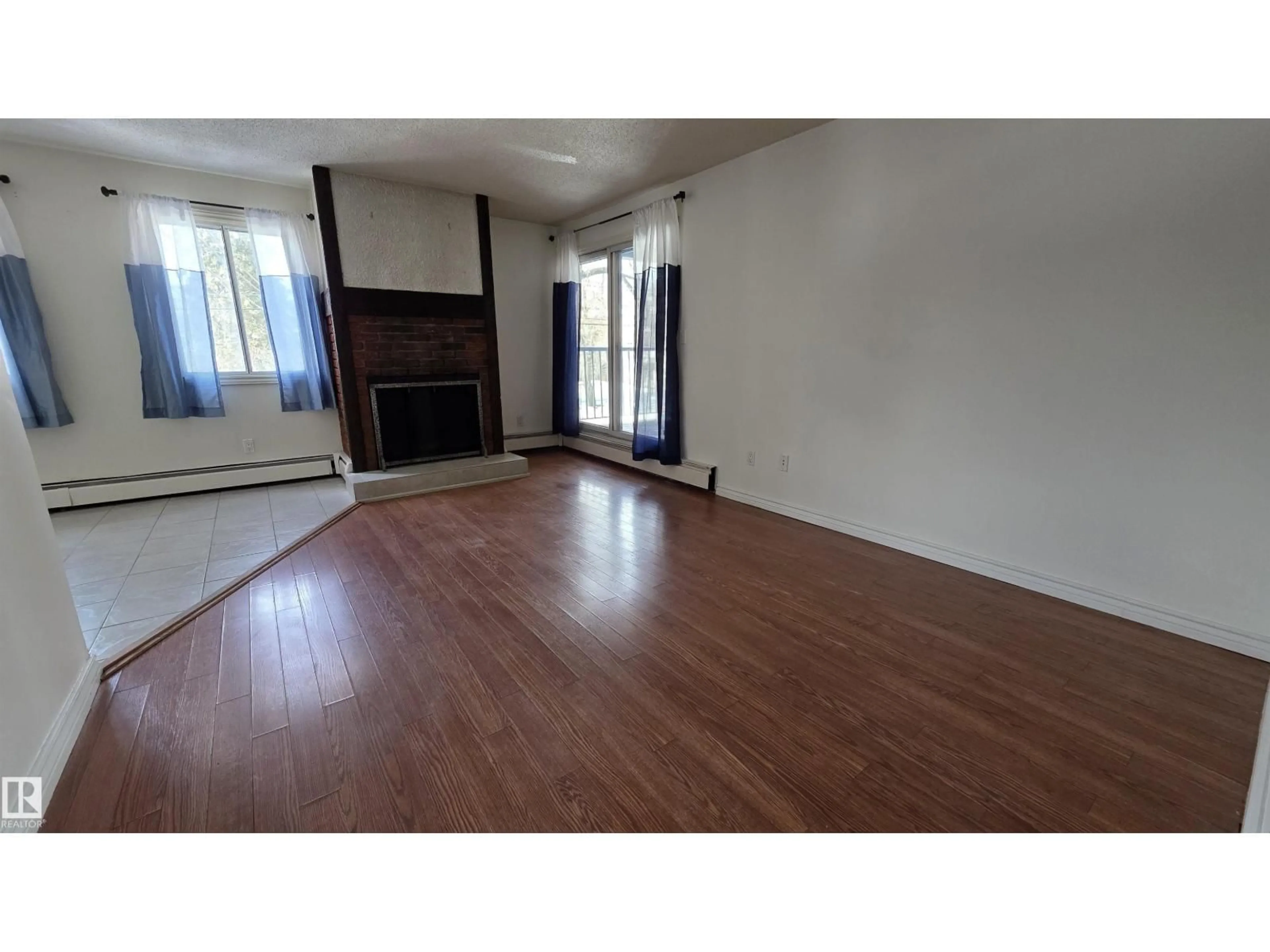 A pic of a room for 202 - 10826 113 ST NW, Edmonton Alberta T5H3J2