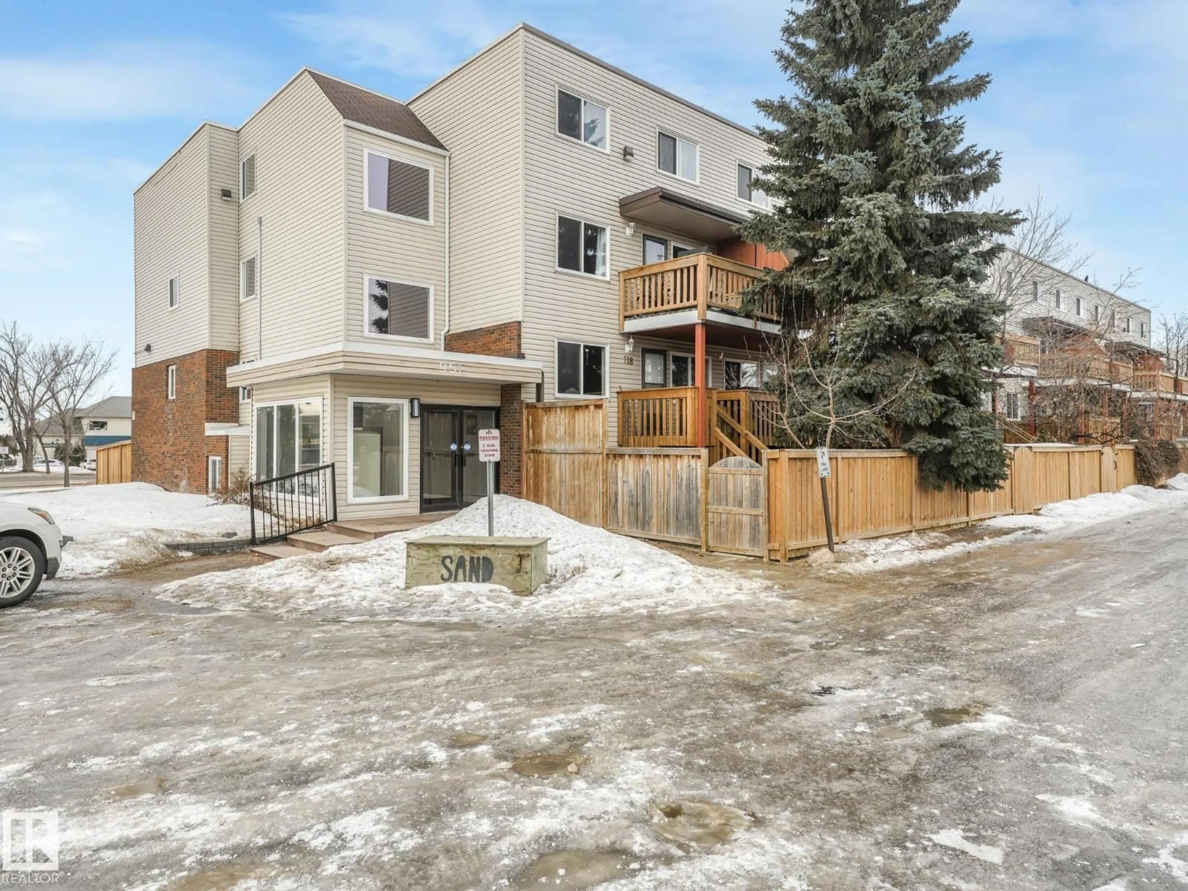 Patio, mountain view for 95 - 226 MCKENNEY AV, St. Albert Alberta T8N2Y2