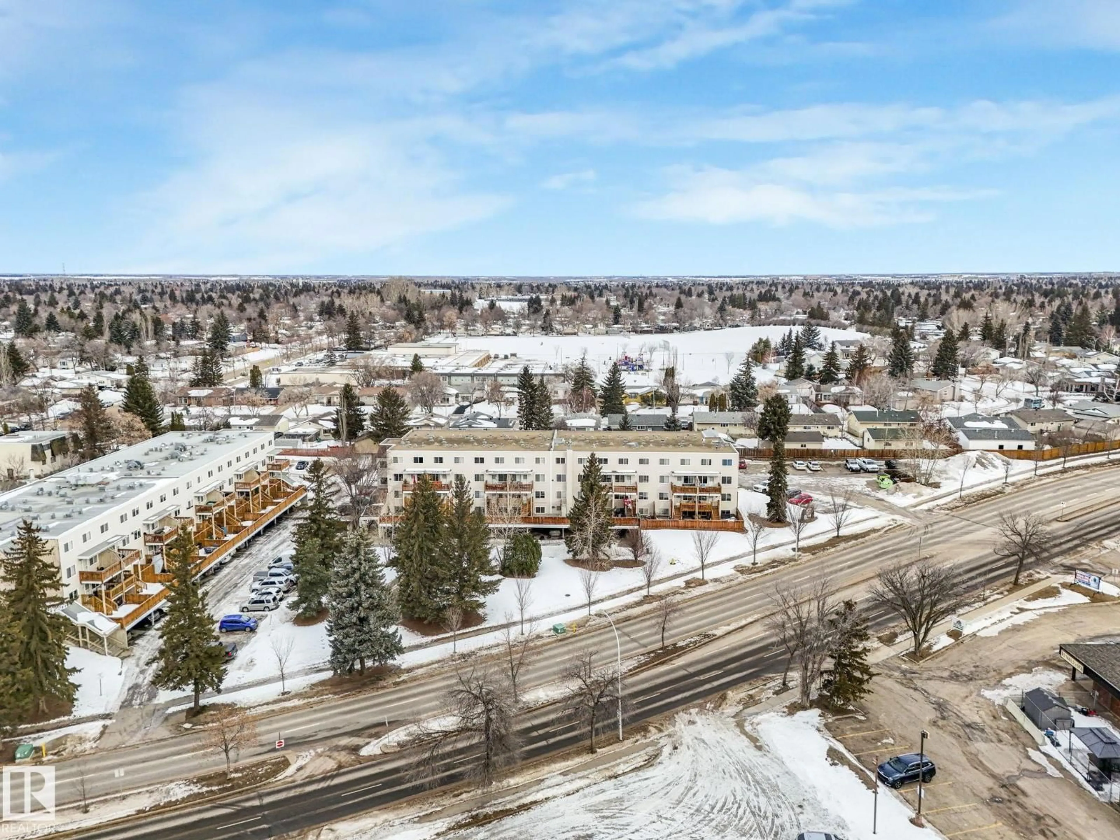 A pic from outside/outdoor area/front of a property/back of a property/a pic from drone, unknown for 95 - 226 MCKENNEY AV, St. Albert Alberta T8N2Y2