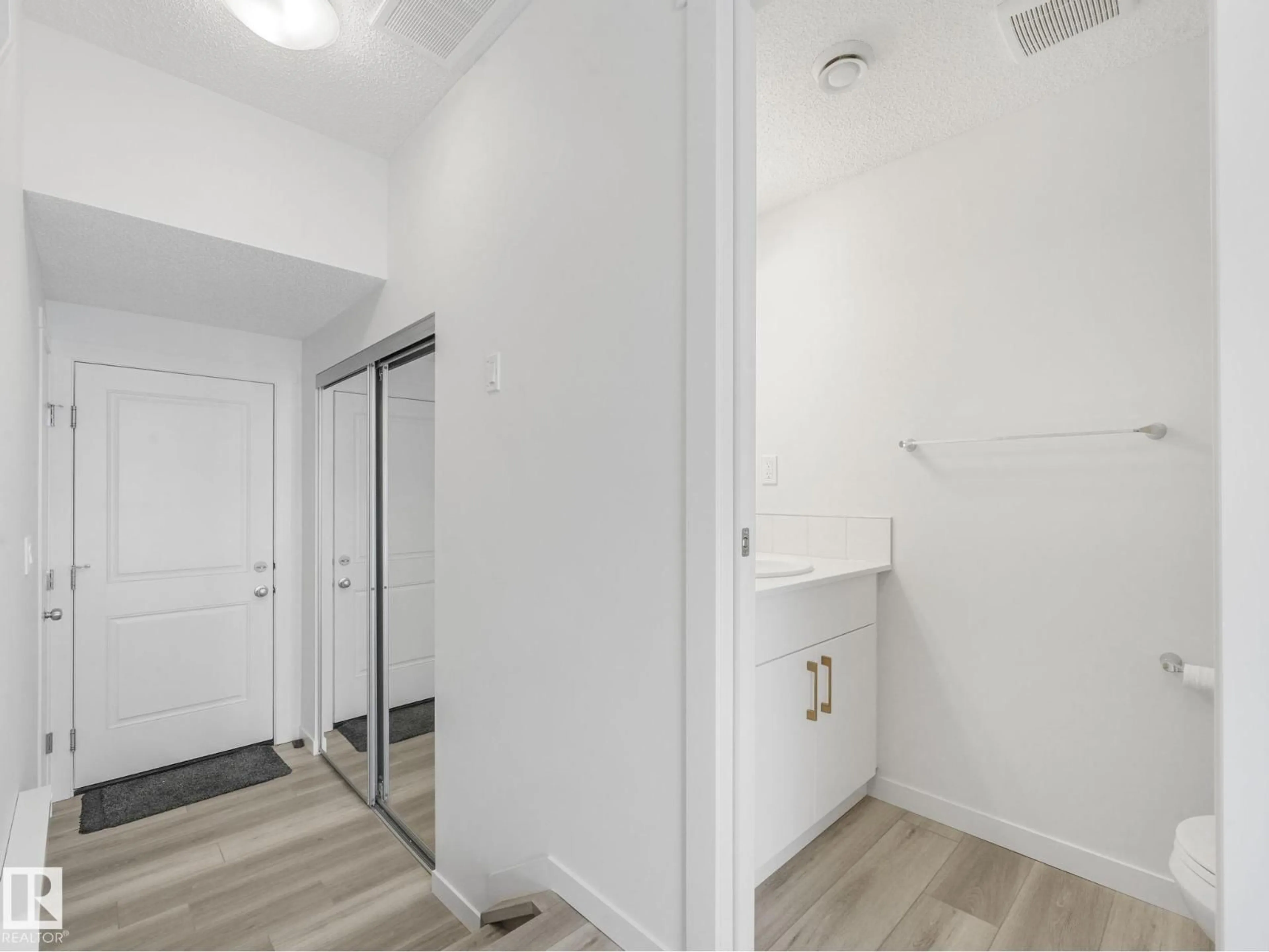 Unknown for 18 - 1203 163 ST, Edmonton Alberta T6W3X1