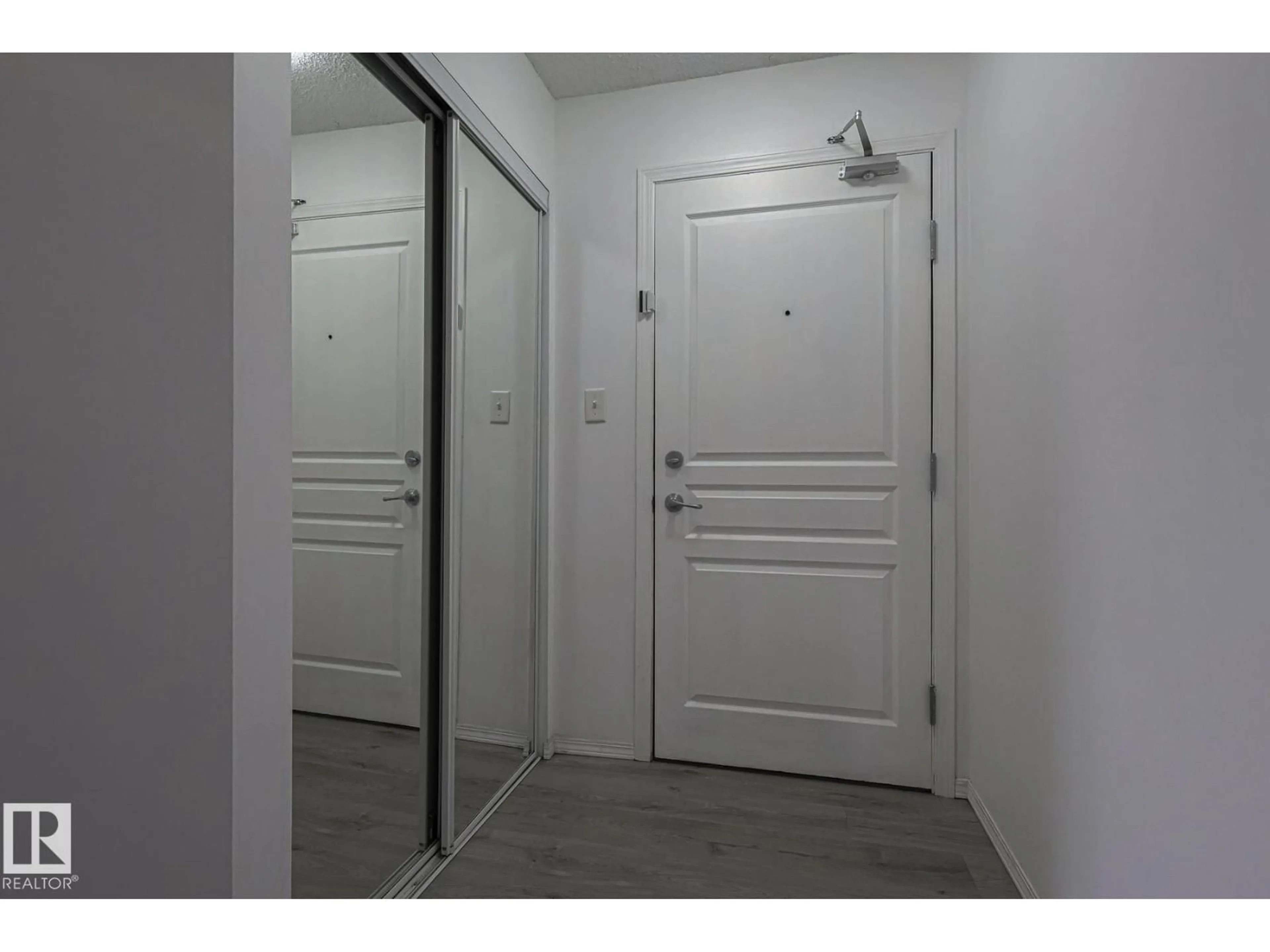 Unknown for #202 - 309 CLAREVIEW STATION DR, Edmonton Alberta T5Y0C5