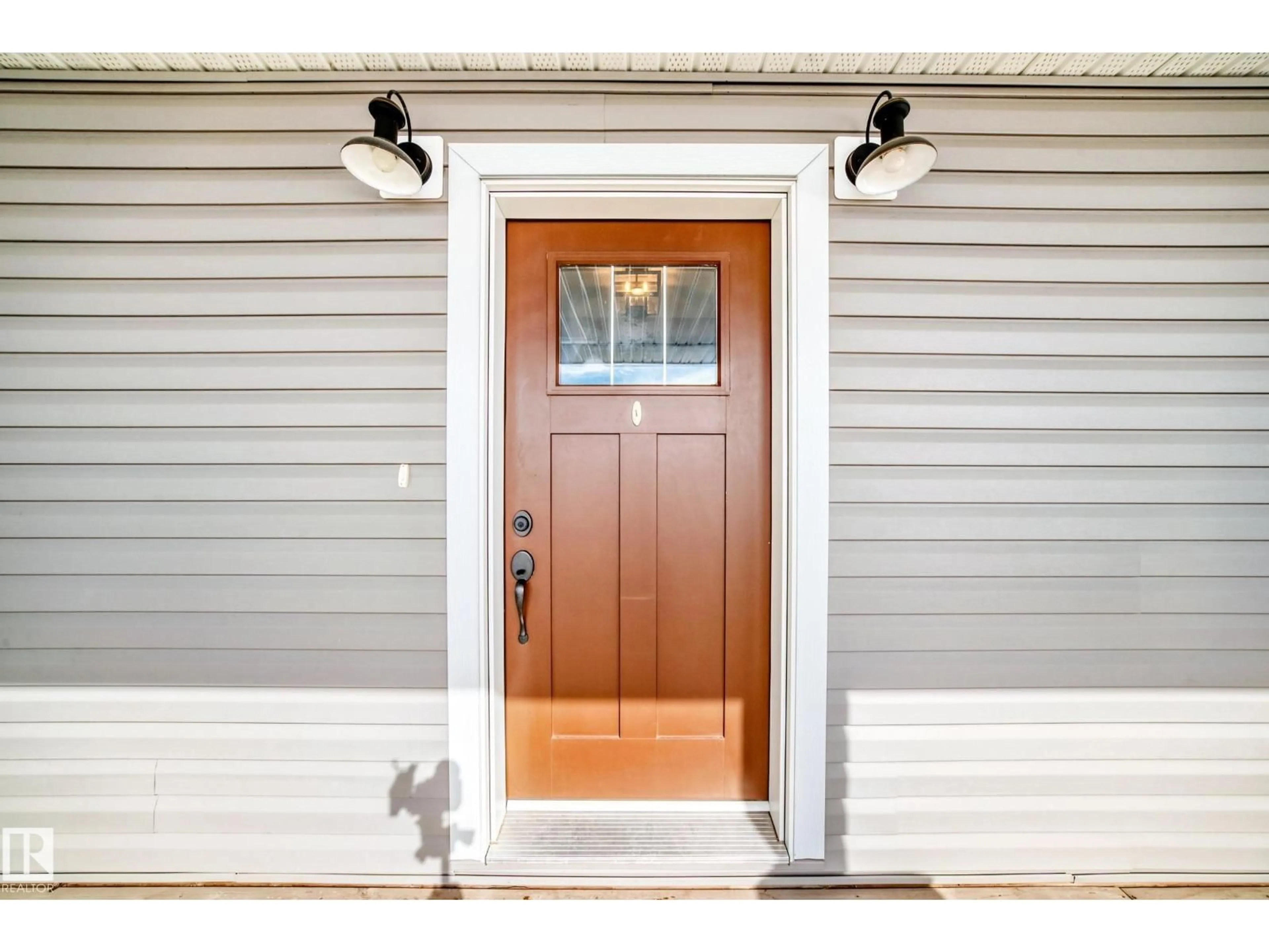 Indoor entryway for #2 - 52329 RGE ROAD 13, Rural Parkland County Alberta T7Y2C2