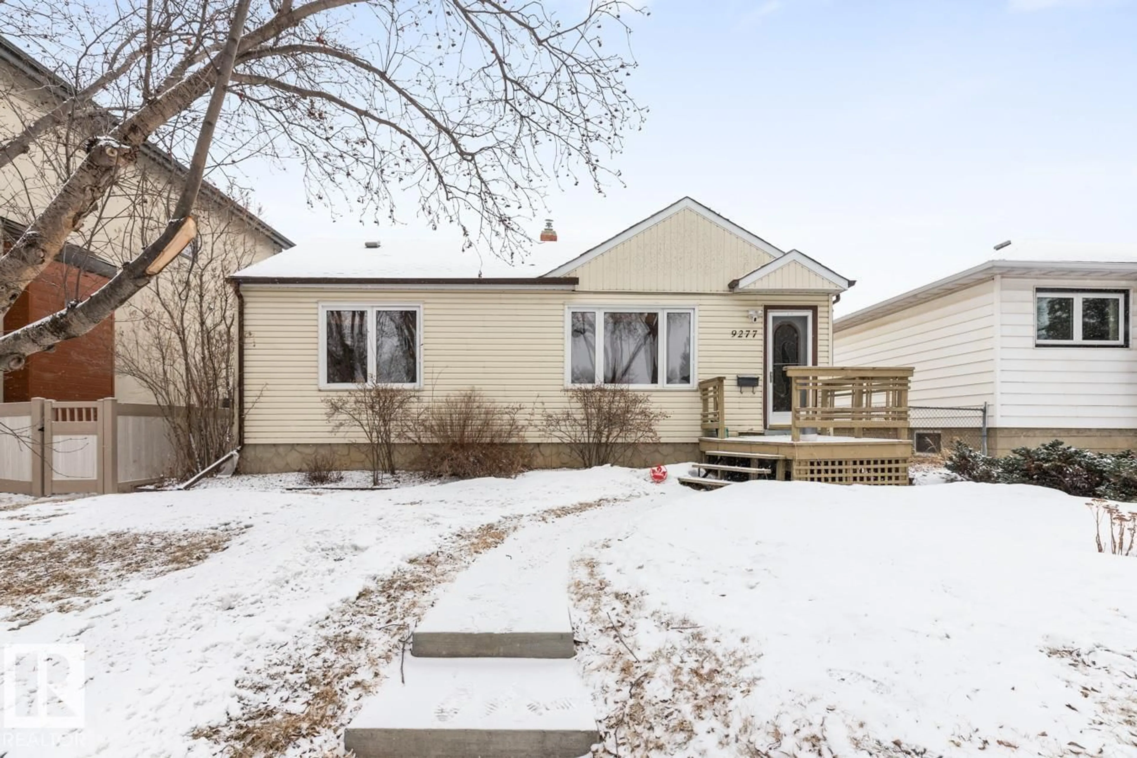 Unknown for 9277 86 ST, Edmonton Alberta T6C3E7