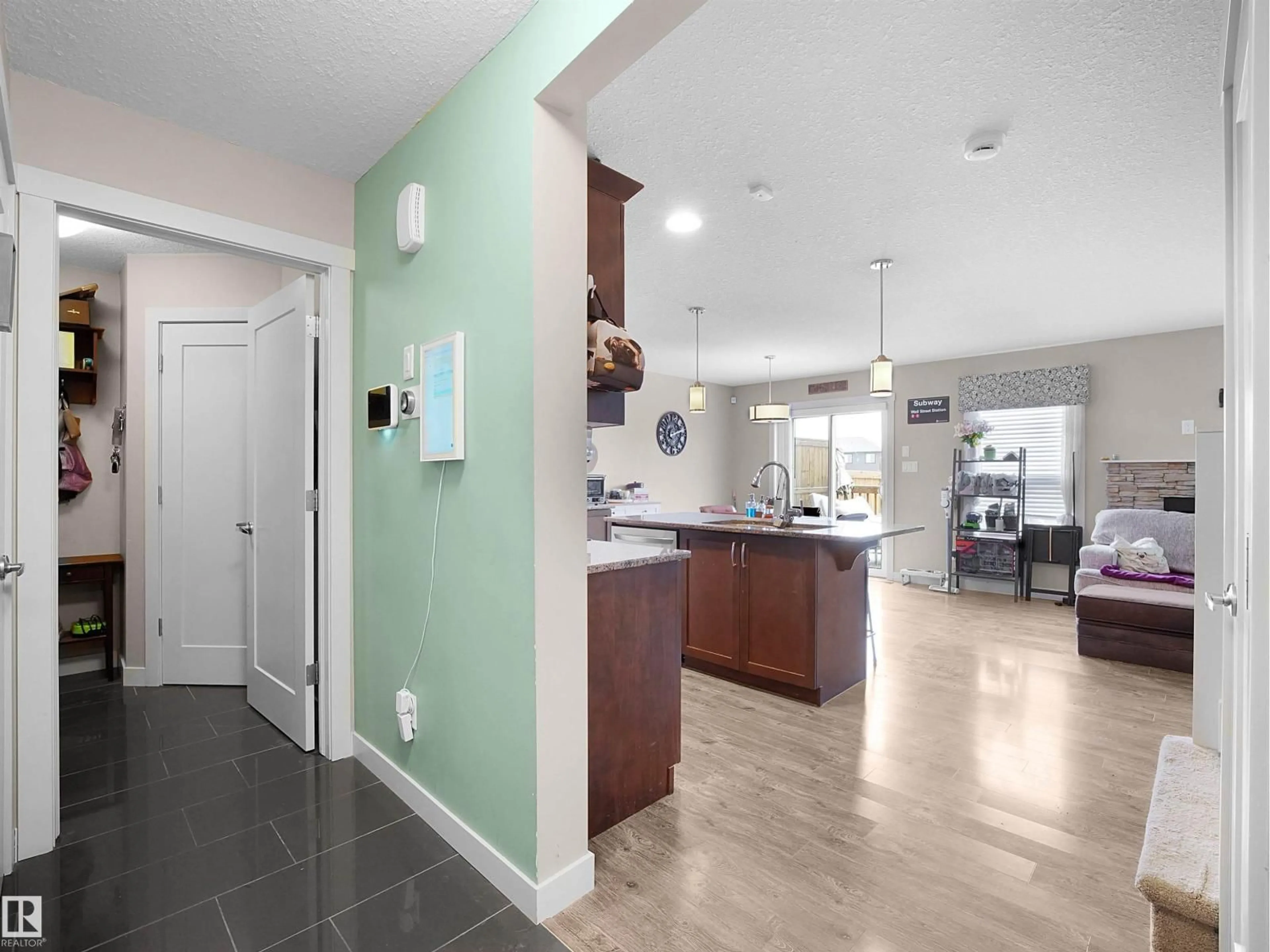 Unknown for NW - 1659 HAMMOND CR, Edmonton Alberta T6M0L8