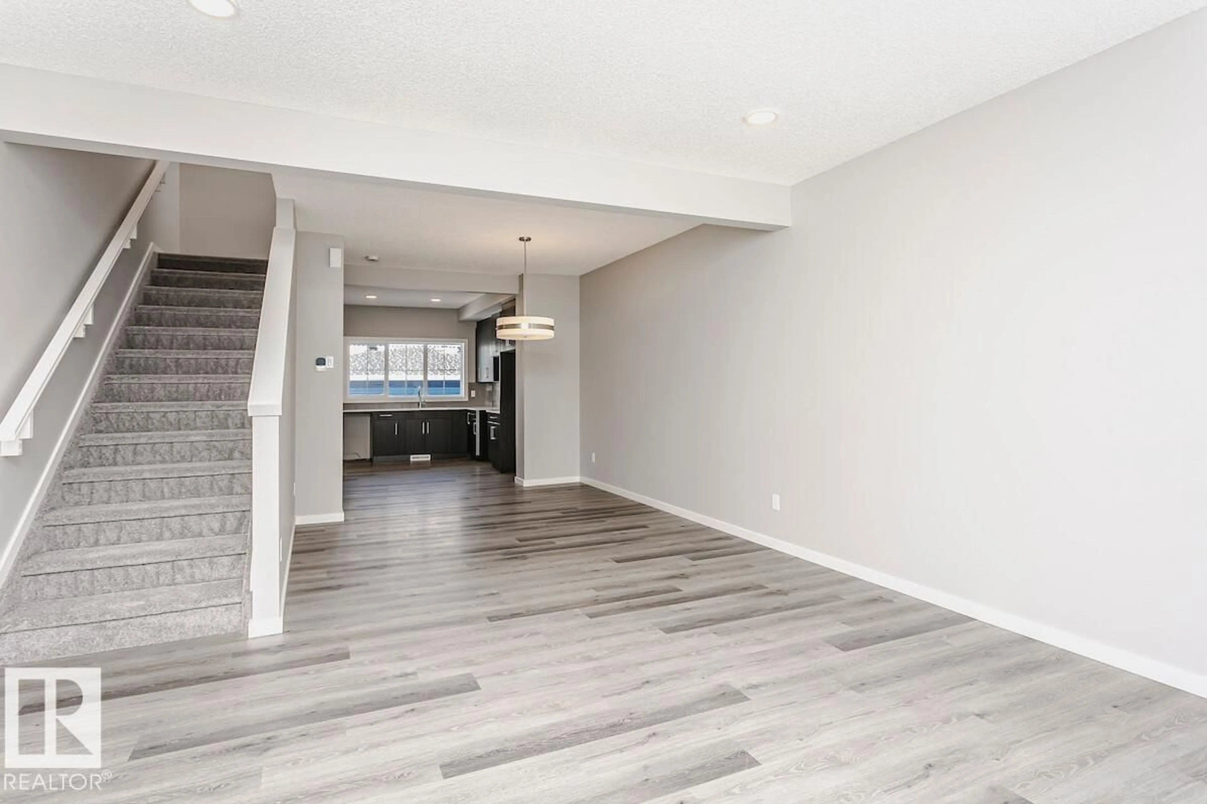 Unknown for 414 26 ST, Edmonton Alberta T6X3J1