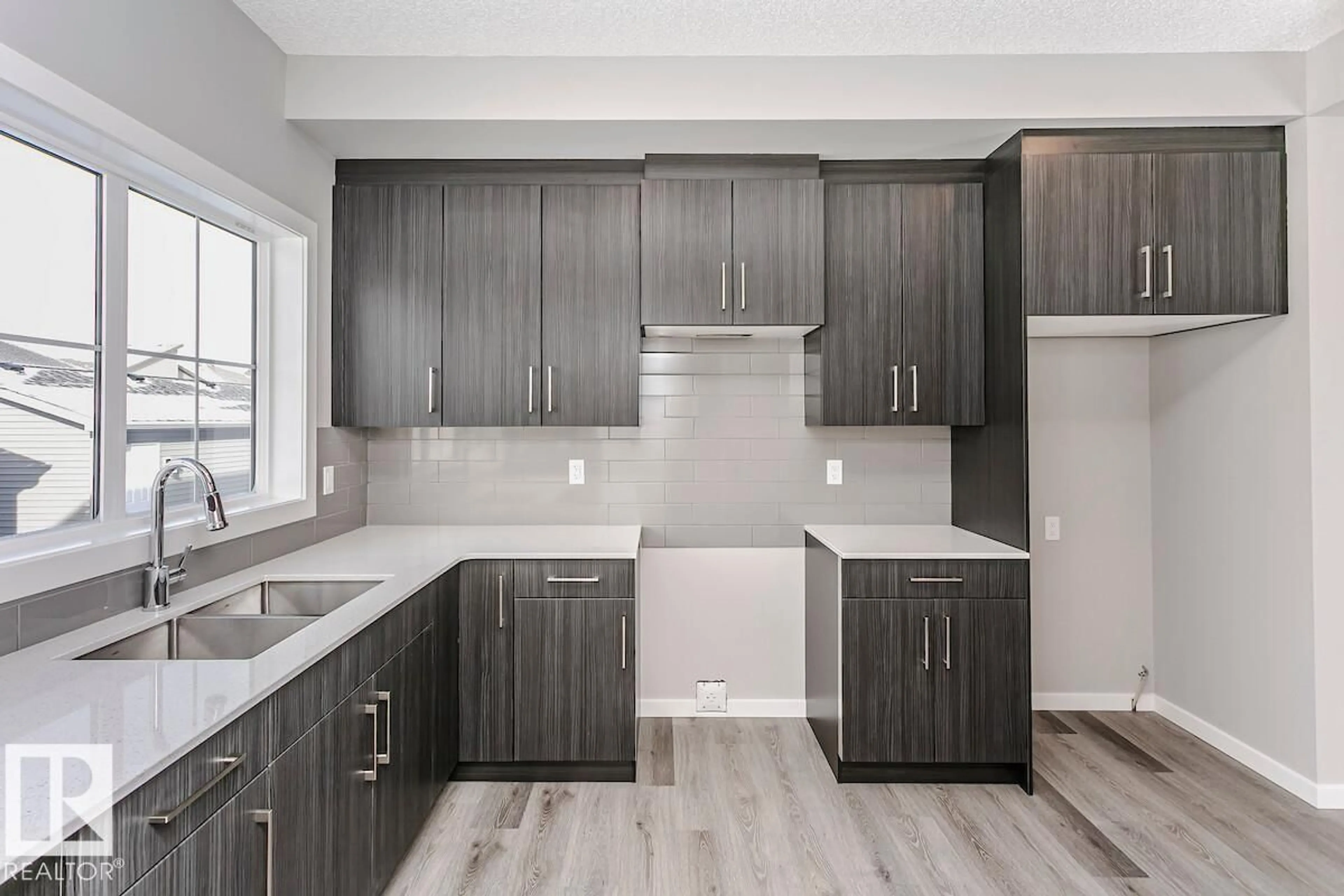 Standard kitchen, unknown for 414 26 ST, Edmonton Alberta T6X3J1
