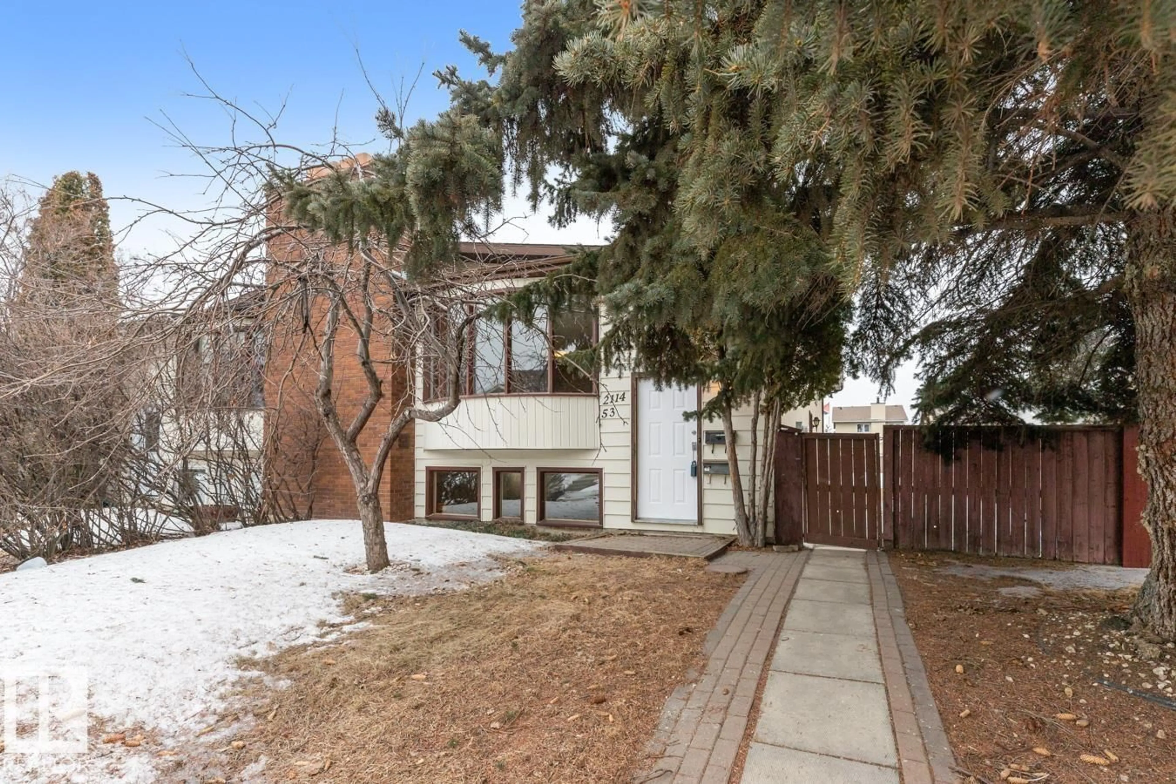 Unknown for NW - 2114 53 ST, Edmonton Alberta T6L3K3