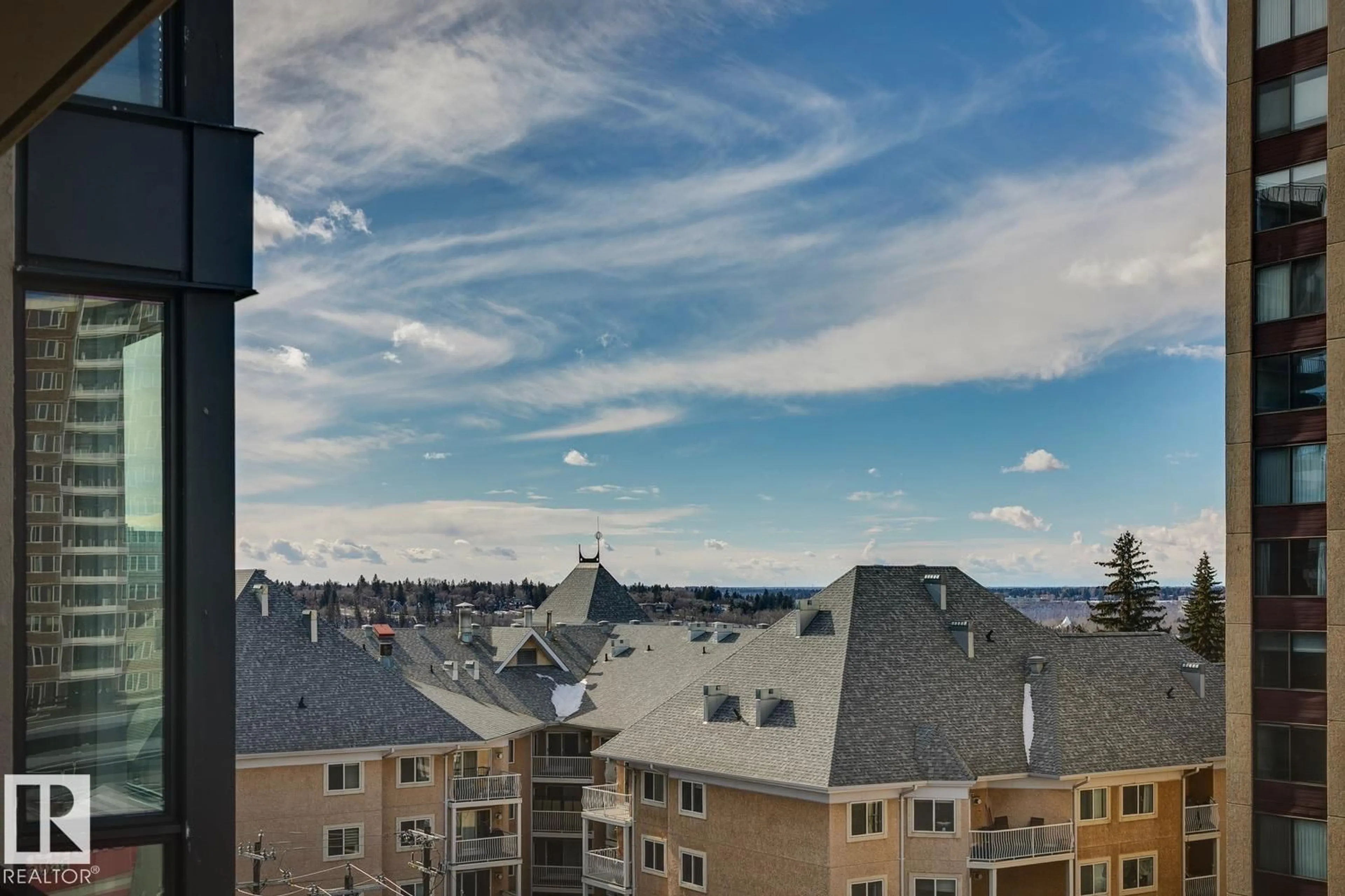 Unknown for 703 - 10046 117 ST, Edmonton Alberta T5K1X2