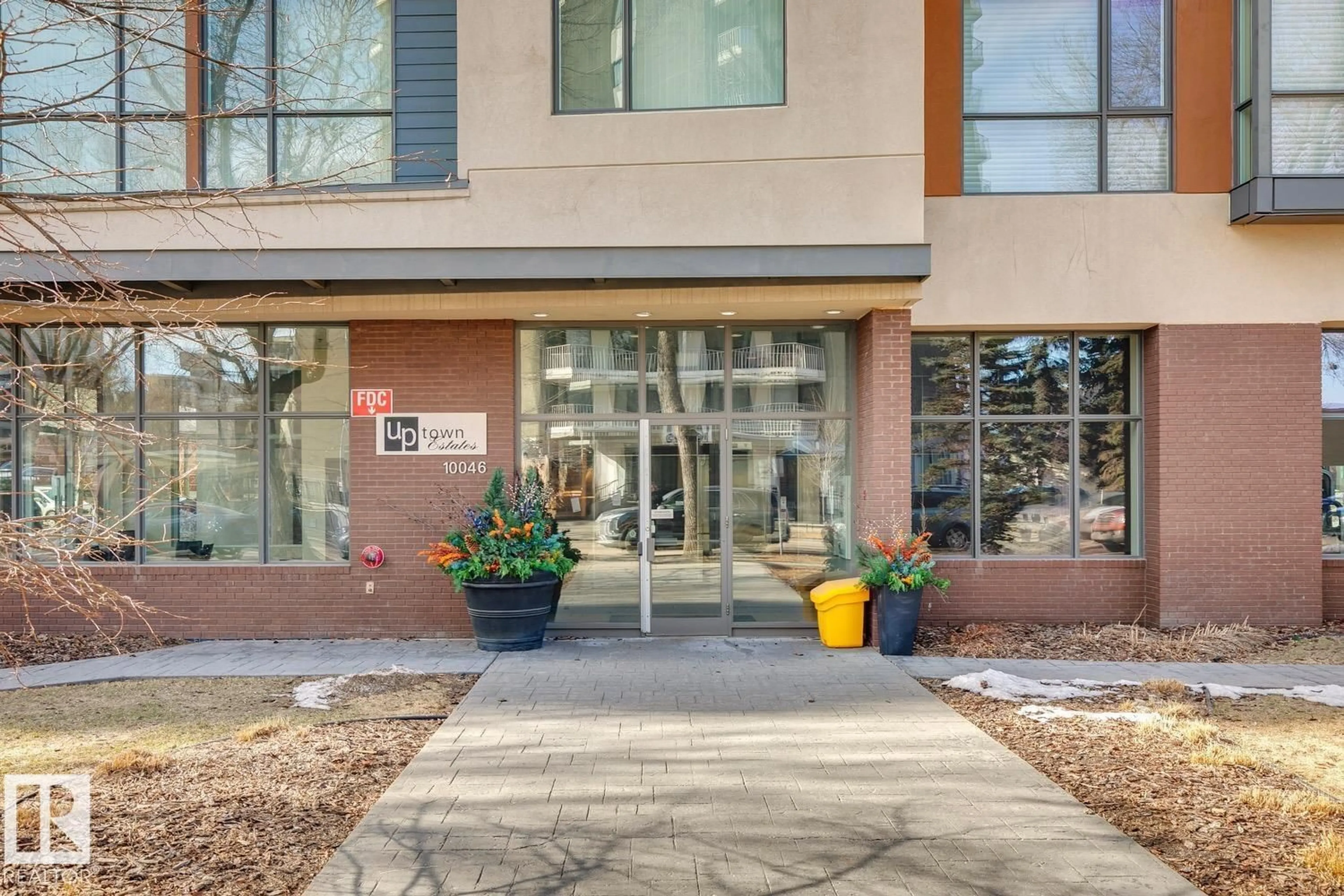 Unknown for 703 - 10046 117 ST, Edmonton Alberta T5K1X2