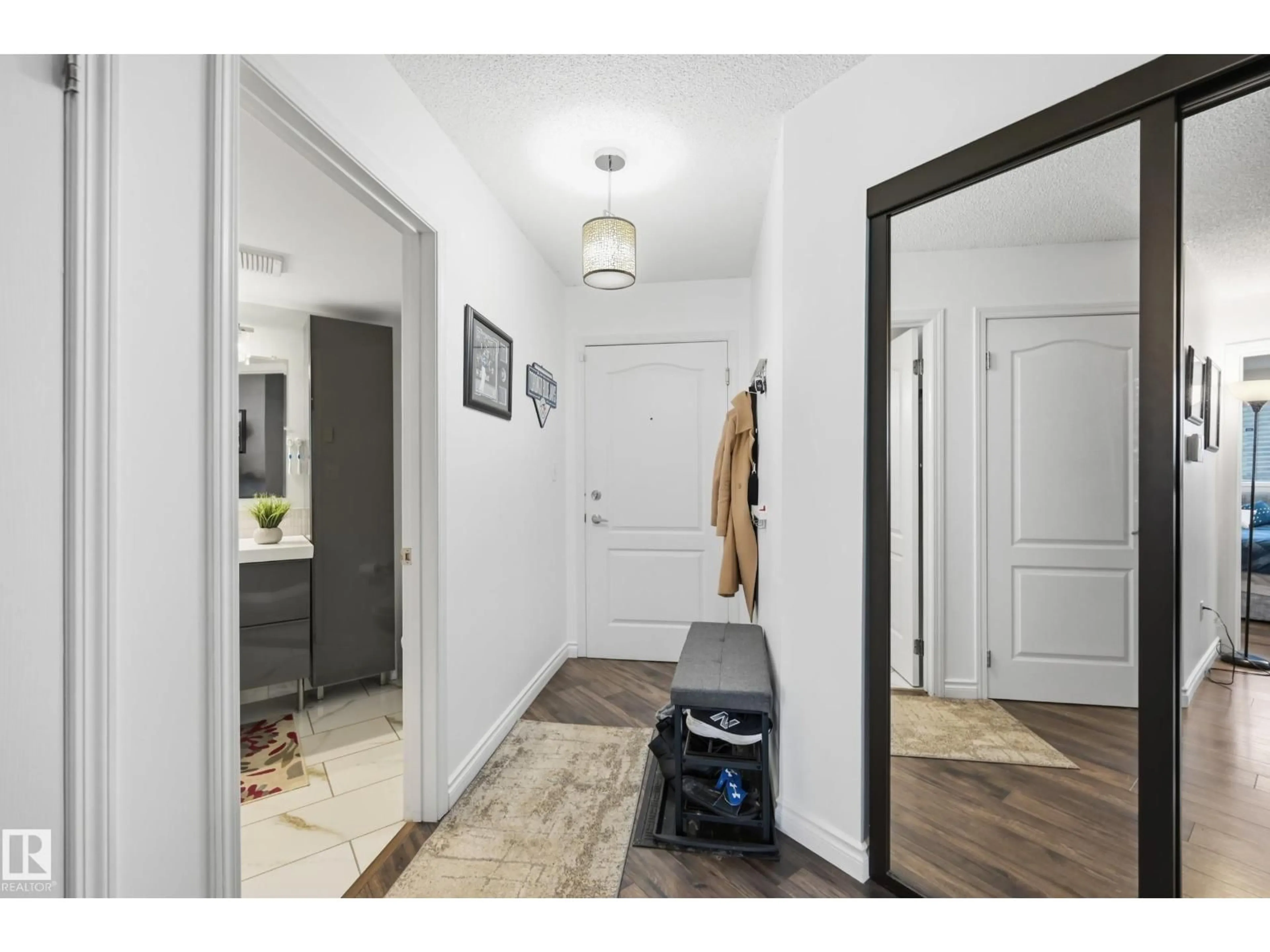 Indoor entryway for #110 - 10153 117 ST, Edmonton Alberta T5K1X5
