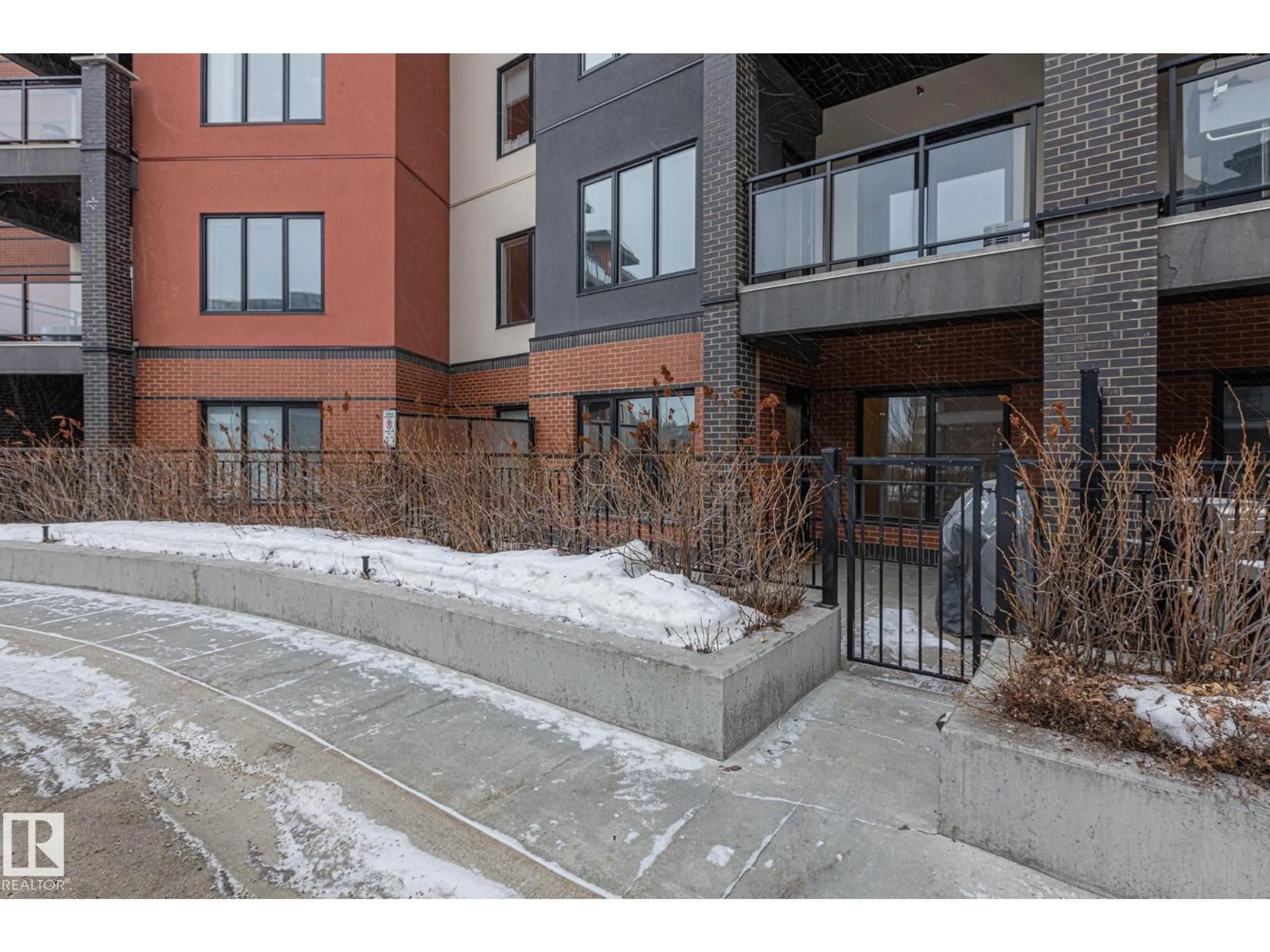 Unknown for 116 5 ST LOUIS ST, St. Albert Alberta T8N7T2