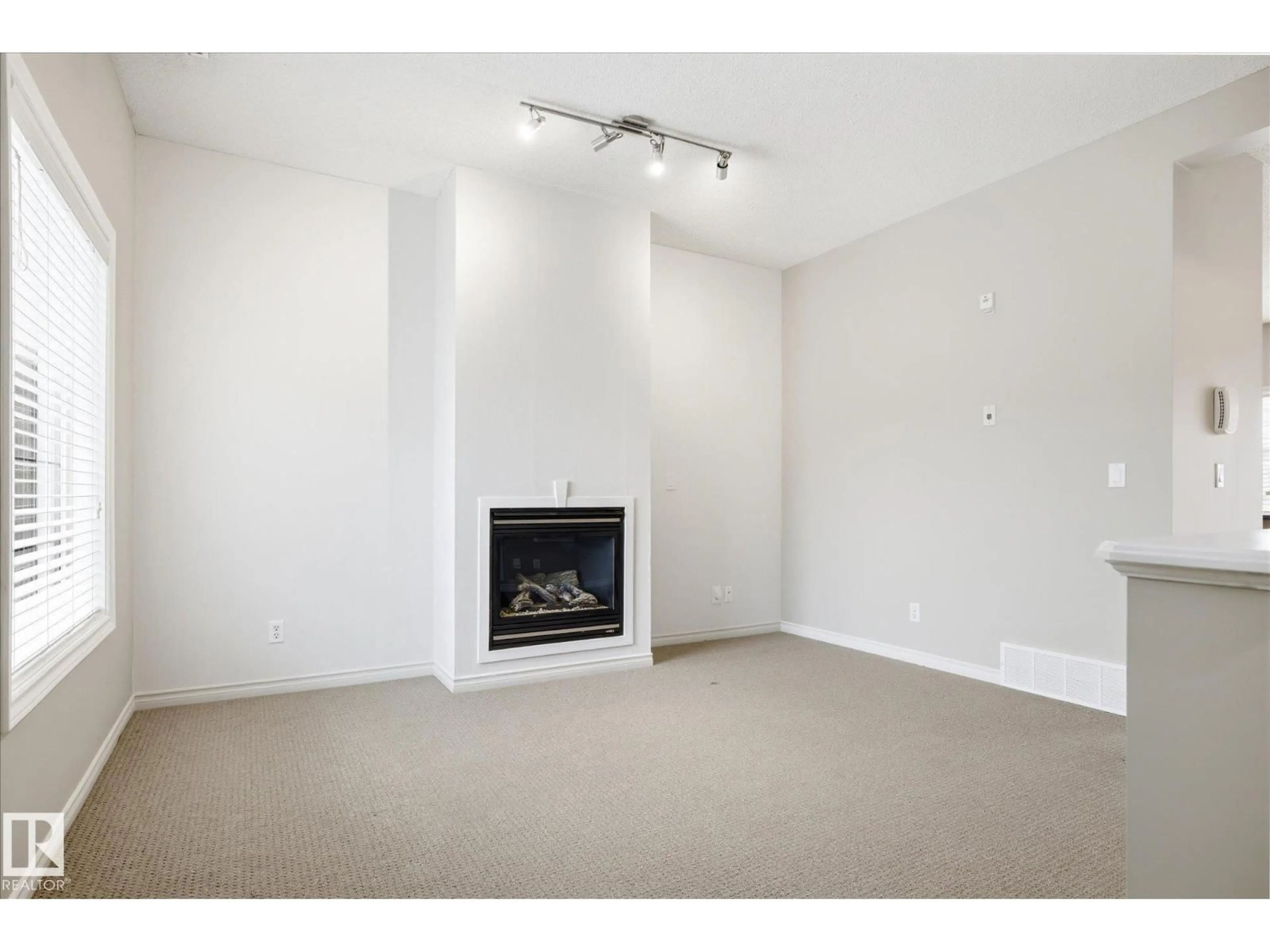 A pic of a room for #55 - 13825 155 AV, Edmonton Alberta T6V0B8