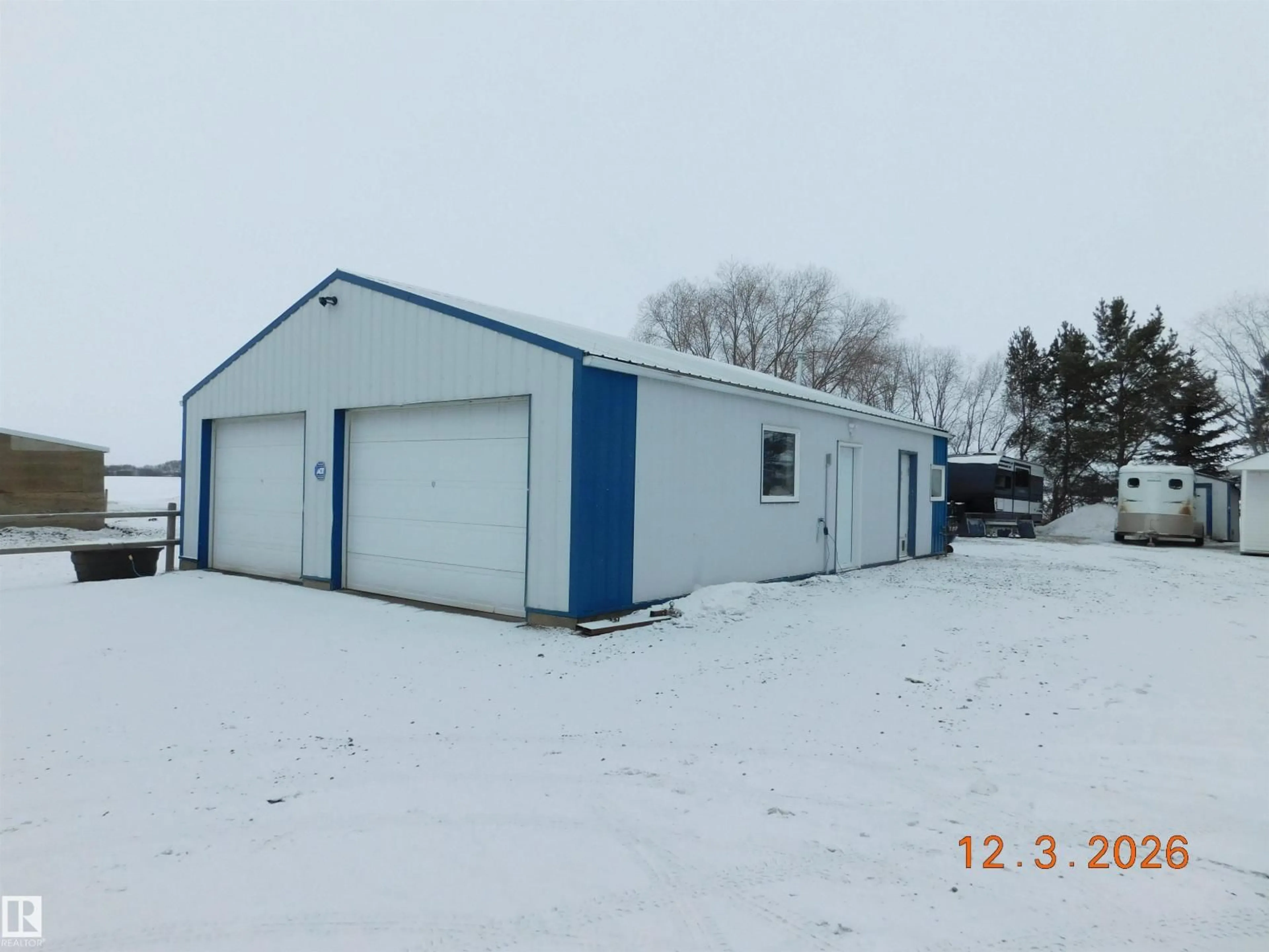 Shed for 26006 TWP ROAD 554, Rural Sturgeon County Alberta T8R2G9