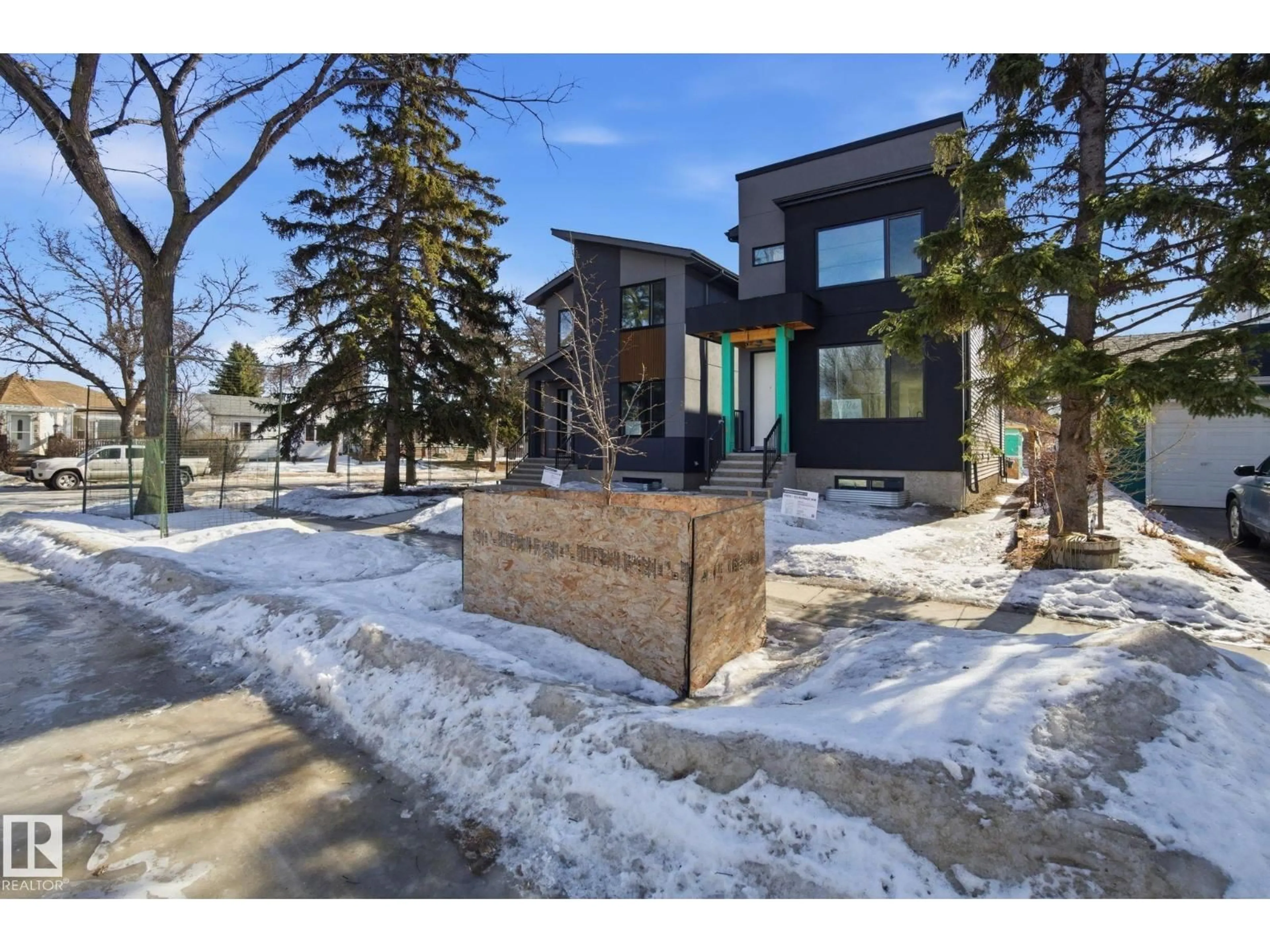 Unknown for 7605 92 AV, Edmonton Alberta T6C1R3