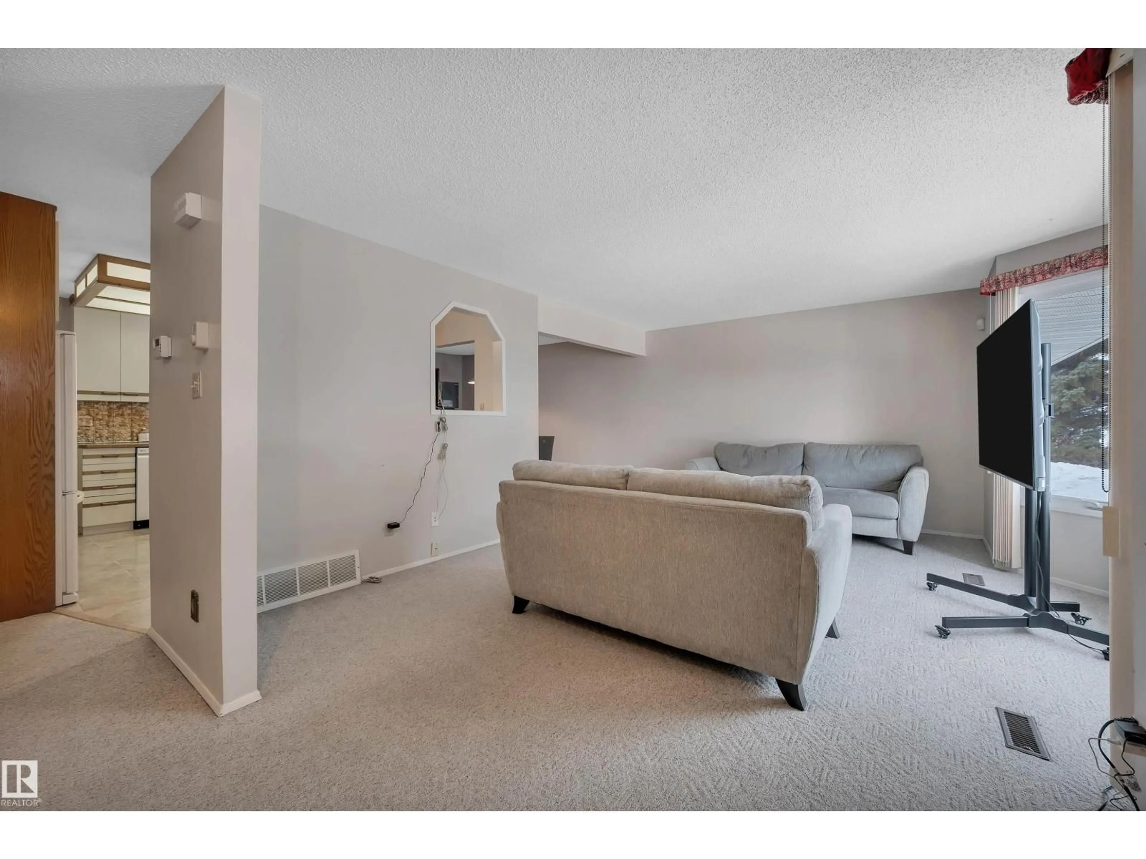 Unknown for 39 WOODSTOCK DR, Sherwood Park Alberta T8A4C4