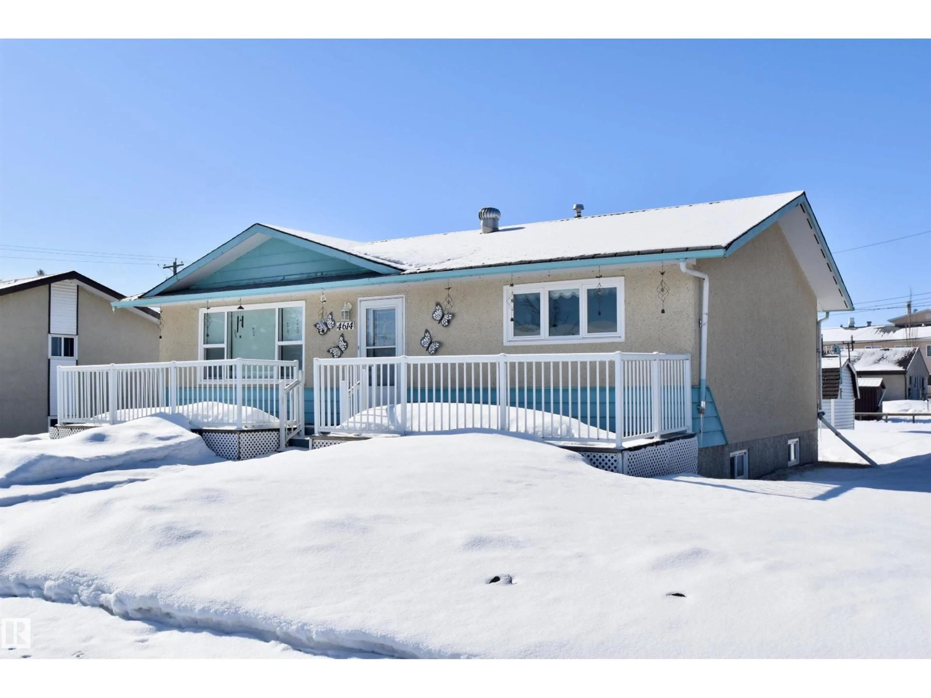Home with vinyl exterior material, street for 4614 45 ST, St. Paul Town Alberta T0A3A3
