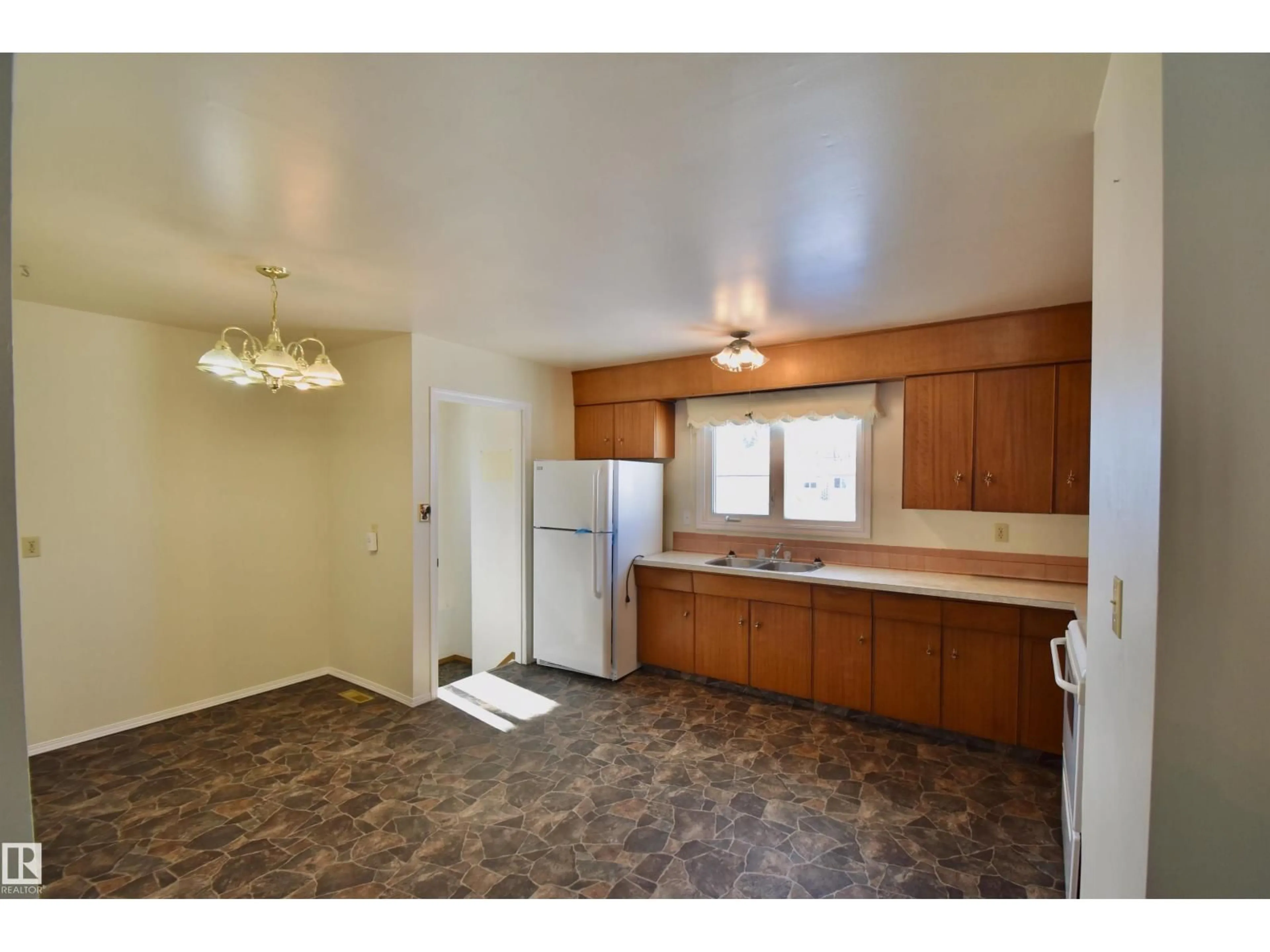 Standard kitchen, unknown for 4614 45 ST, St. Paul Town Alberta T0A3A3