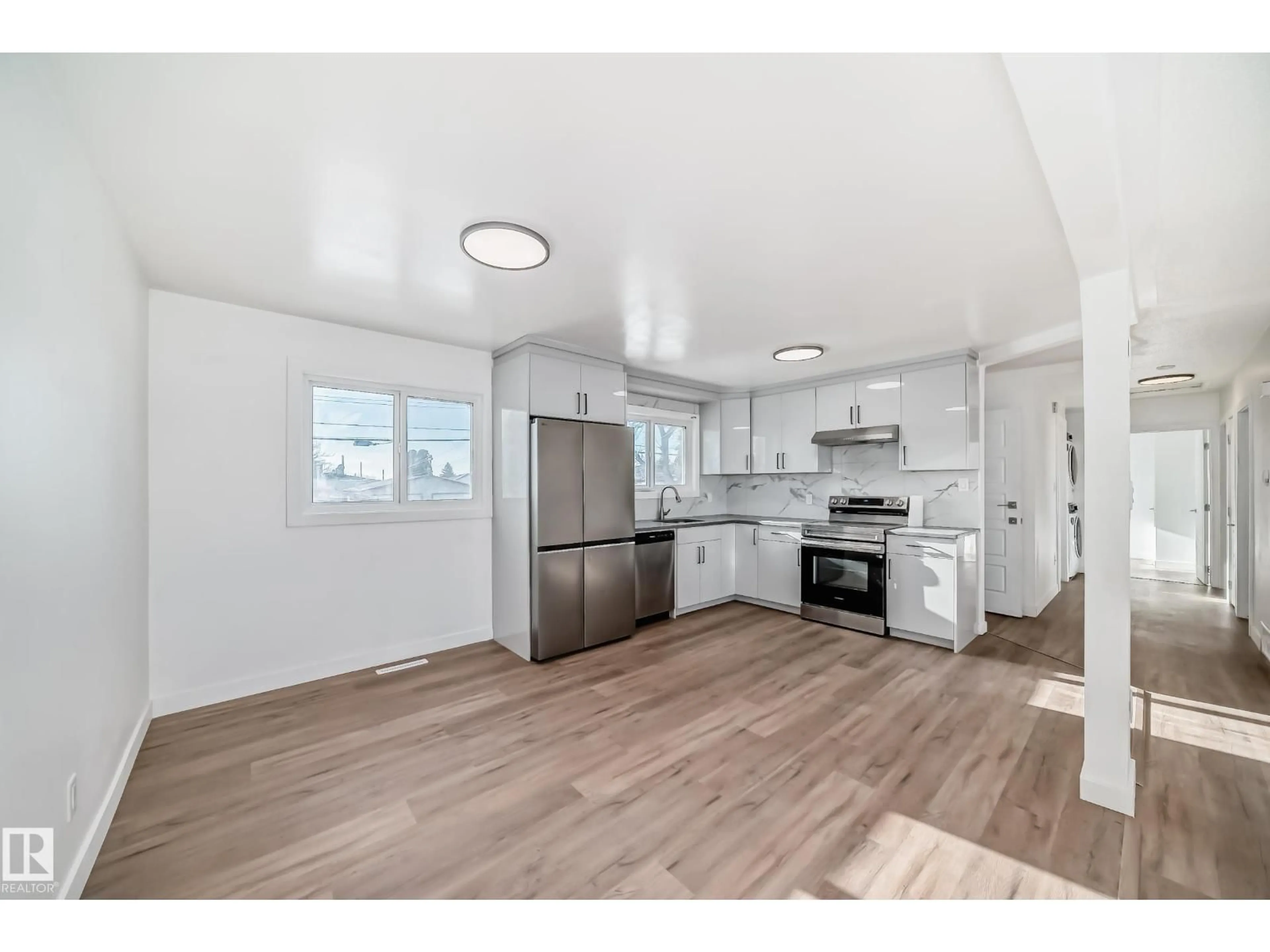 Open concept kitchen, unknown for 5919 144 AV, Edmonton Alberta T5A1K7