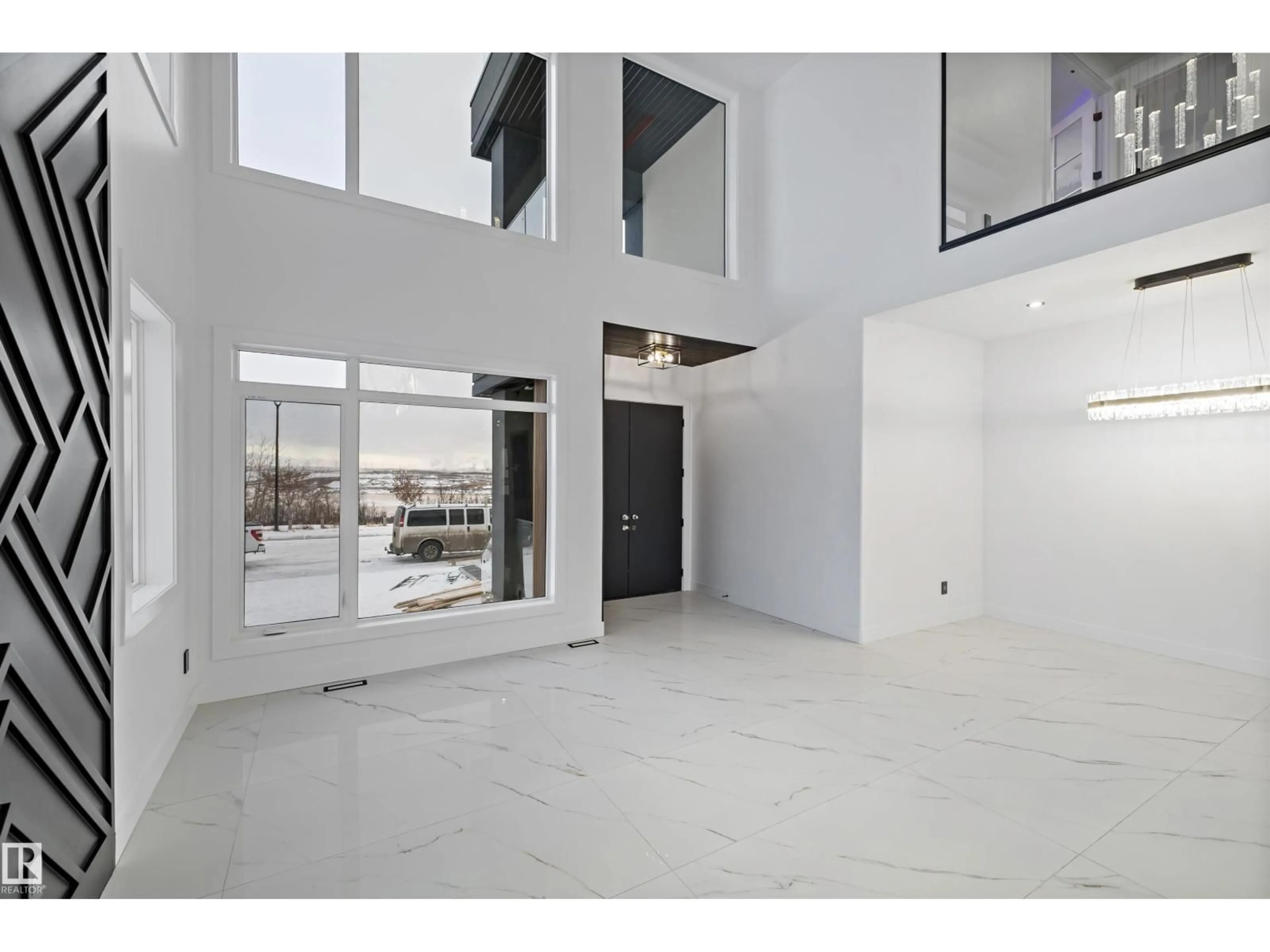 Indoor foyer for NW - 669 FRASER VISTA VS, Edmonton Alberta T5Y3Z6