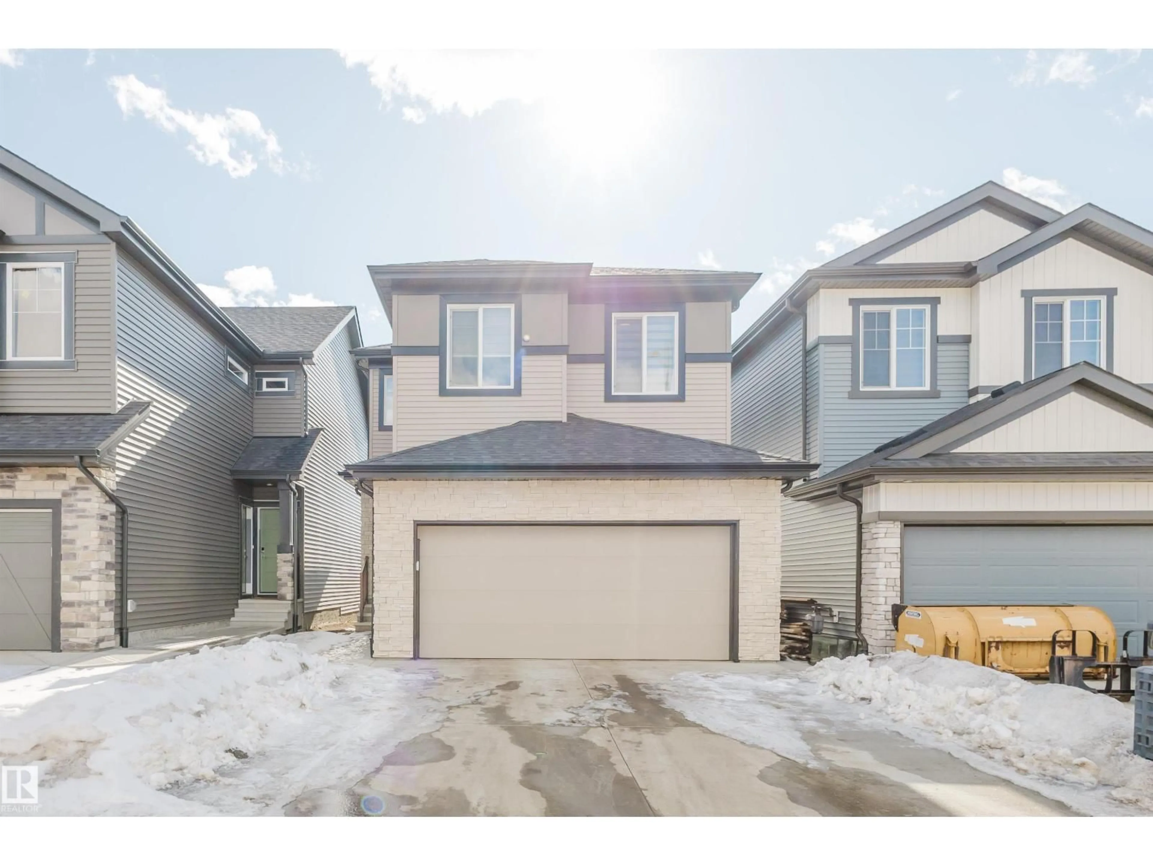 Unknown for 6411 27 AV, Edmonton Alberta T6X1A3