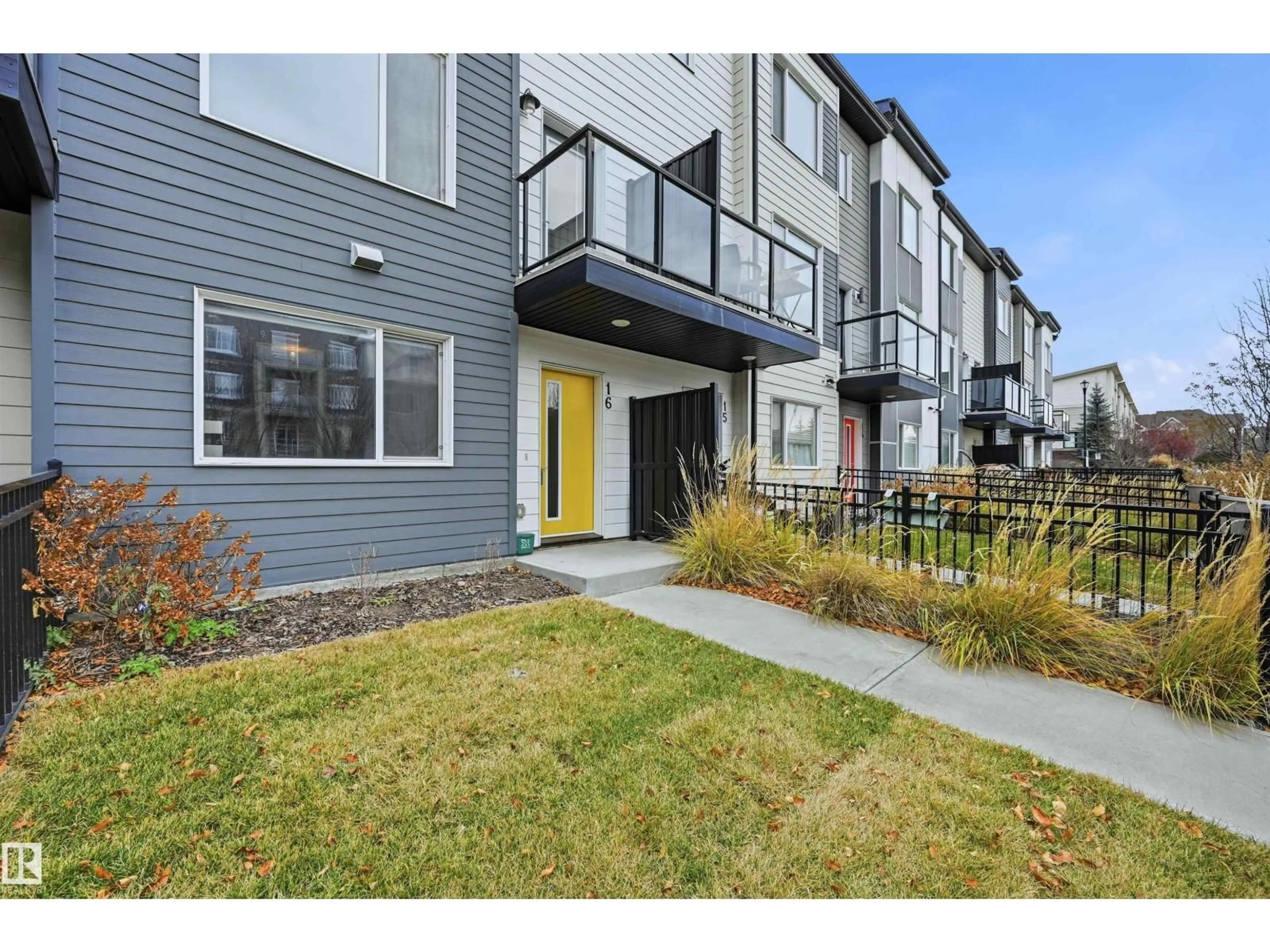 Patio, unknown for 804 - 16 WELSH DR, Edmonton Alberta T6X1Y8