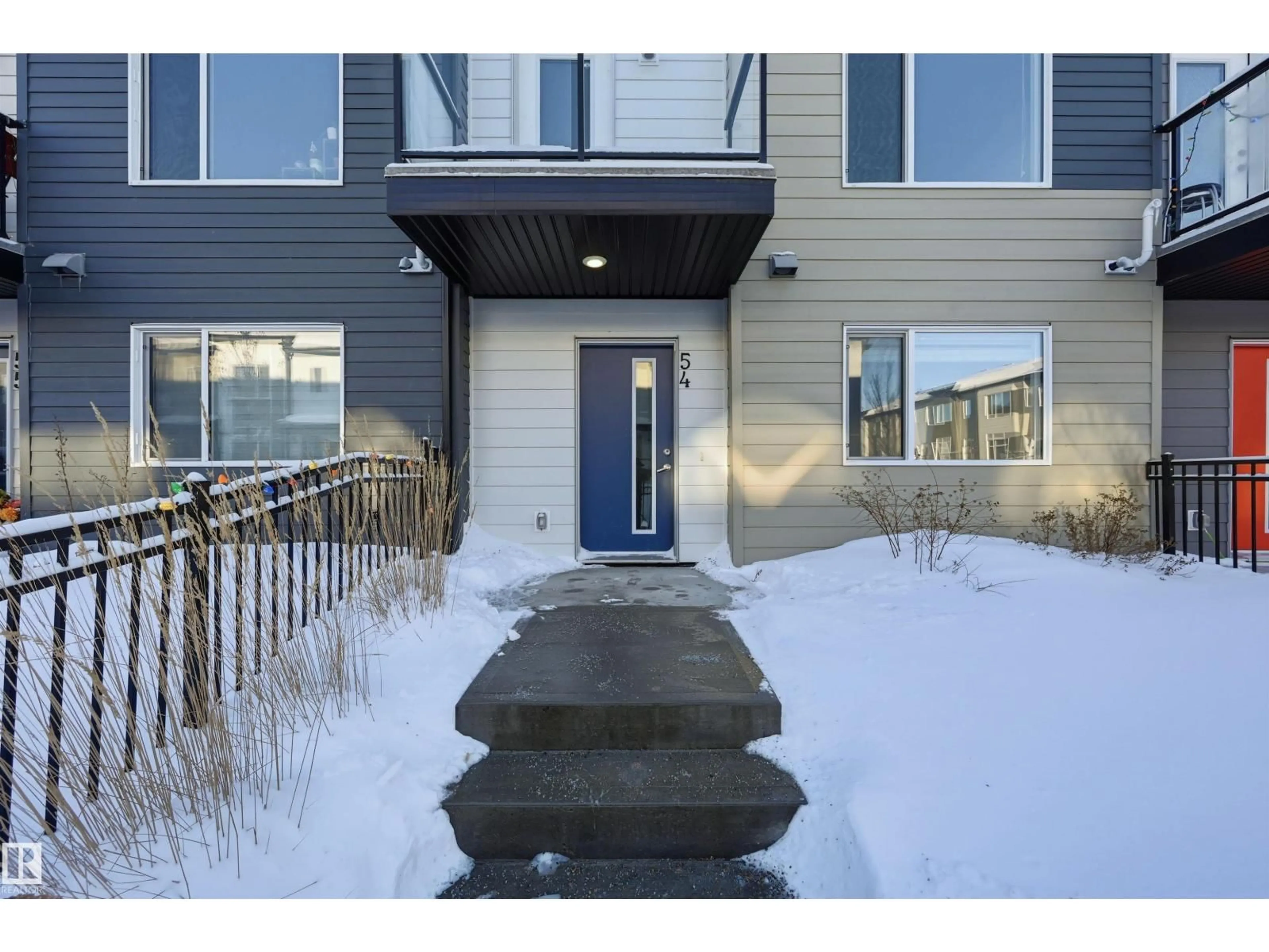 Indoor entryway for 804 - 54 WELSH DR, Edmonton Alberta T6X1Y8