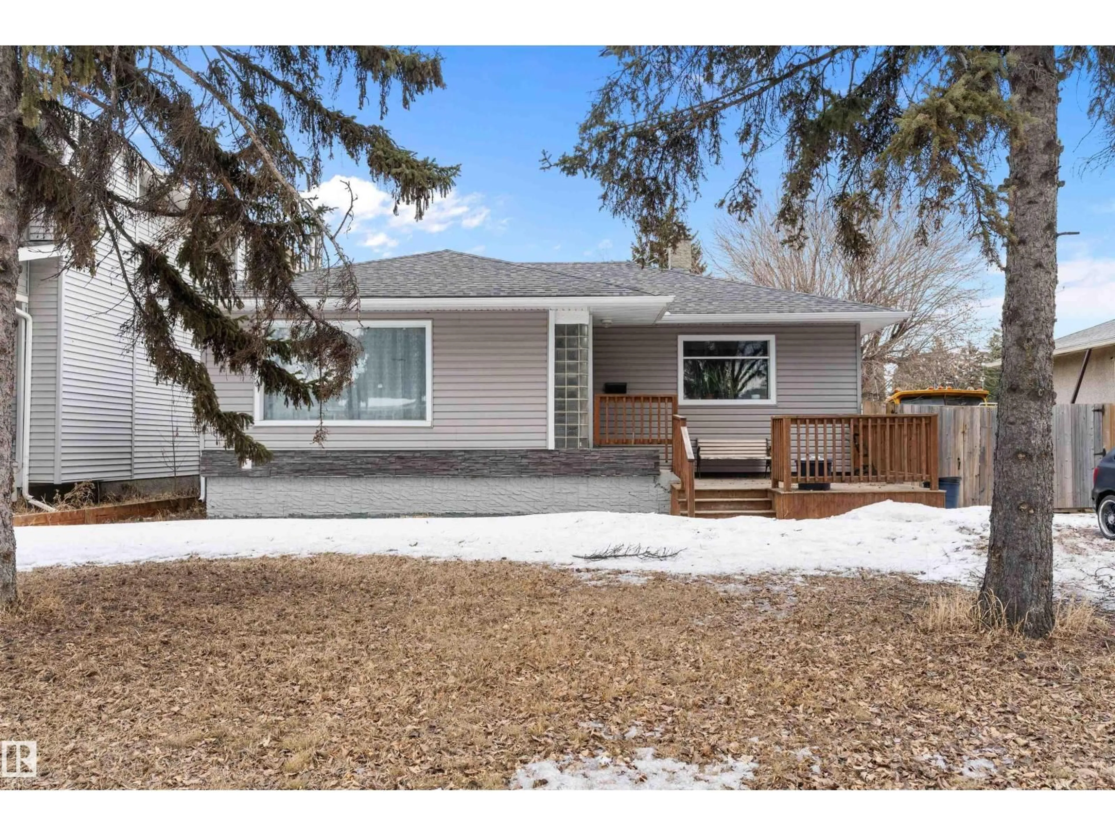 Unknown for 10919 116 ST, Edmonton Alberta T5H3M7