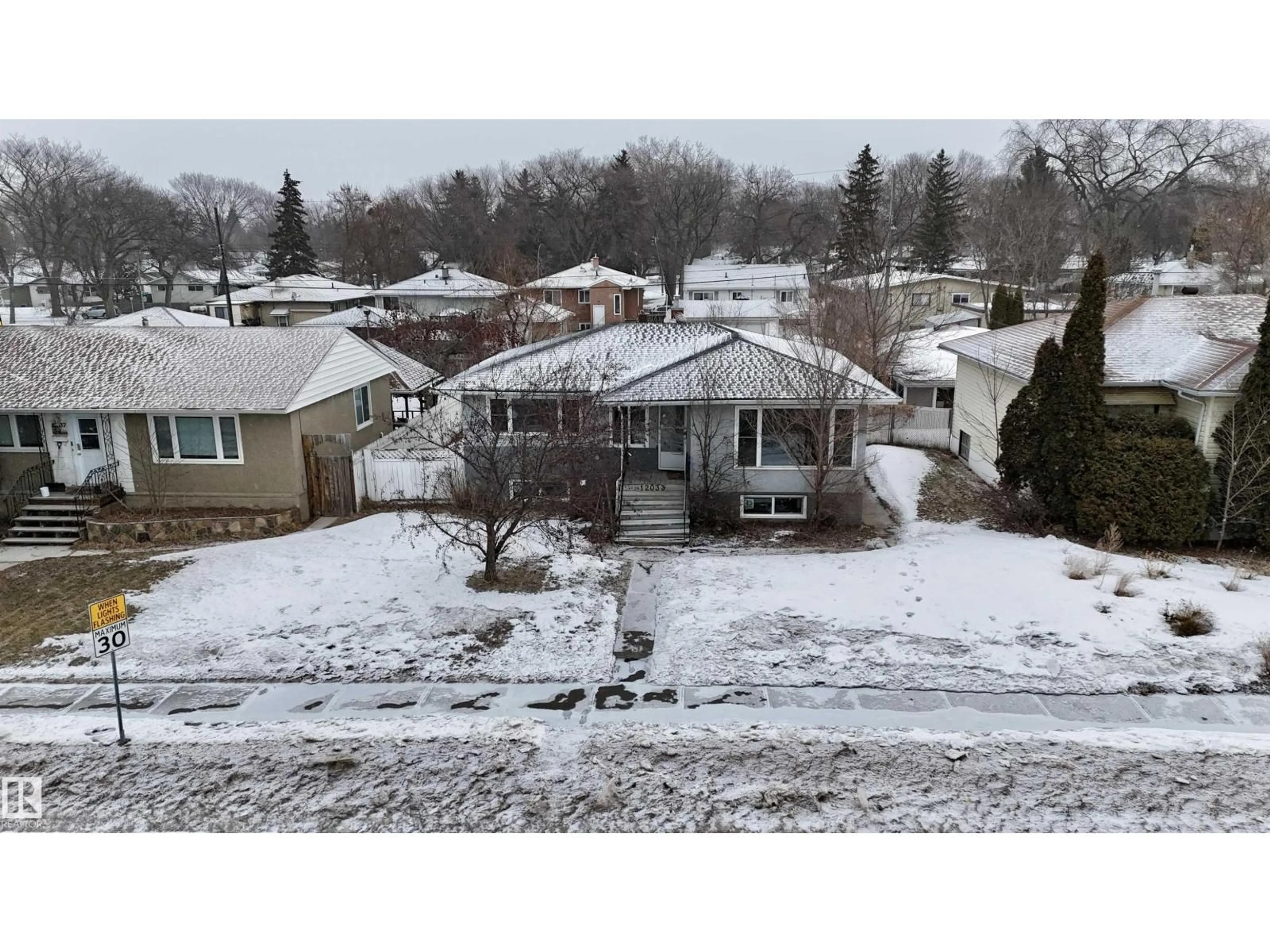 A pic from outside/outdoor area/front of a property/back of a property/a pic from drone, street for 12033 54 ST, Edmonton Alberta T5W3N2