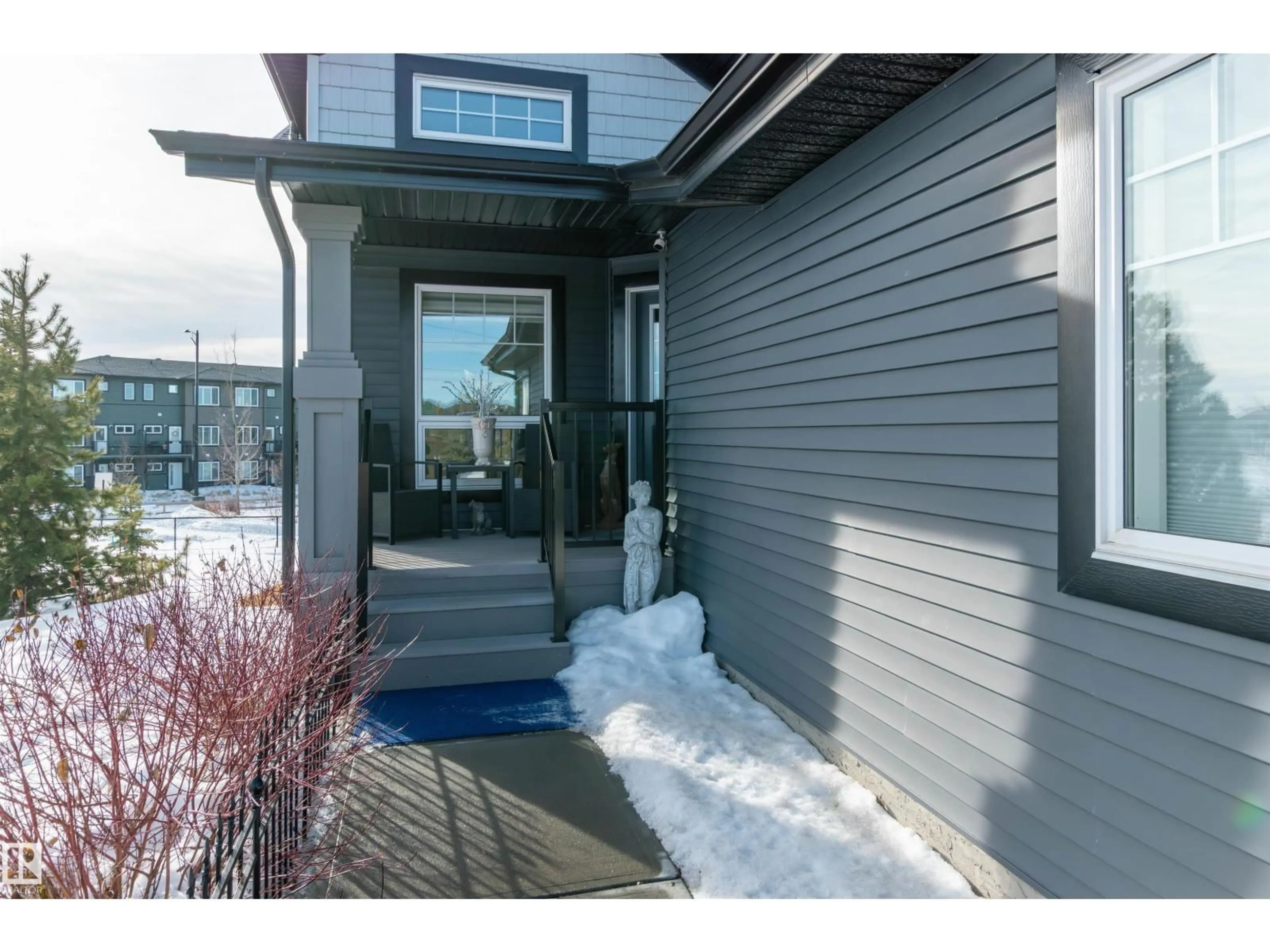 Indoor entryway for 8050 - 20 ORCHARDS GR, Edmonton Alberta T6X2N2