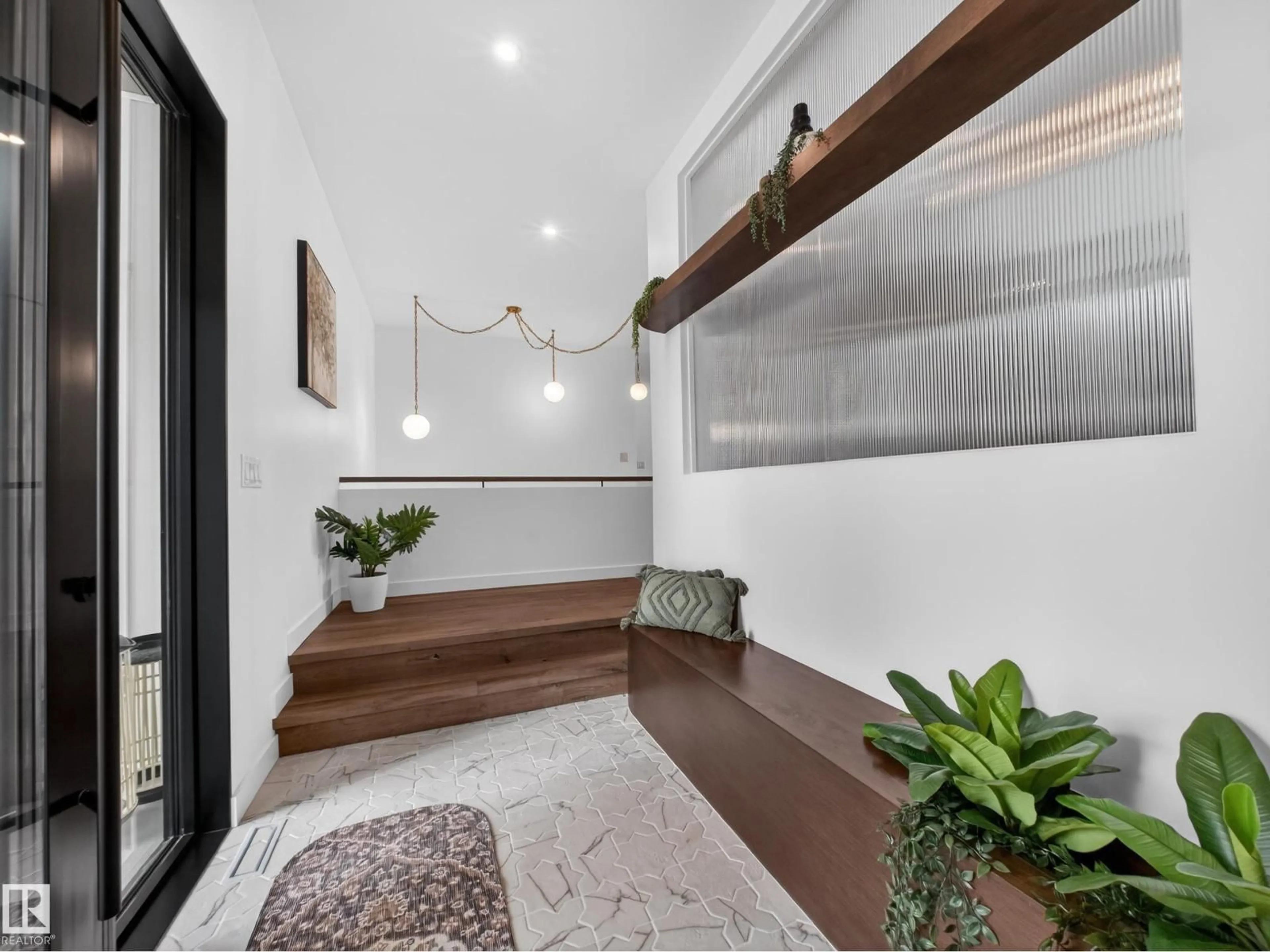 Indoor entryway for 7104 54 AV, Beaumont Alberta T4X2Z9