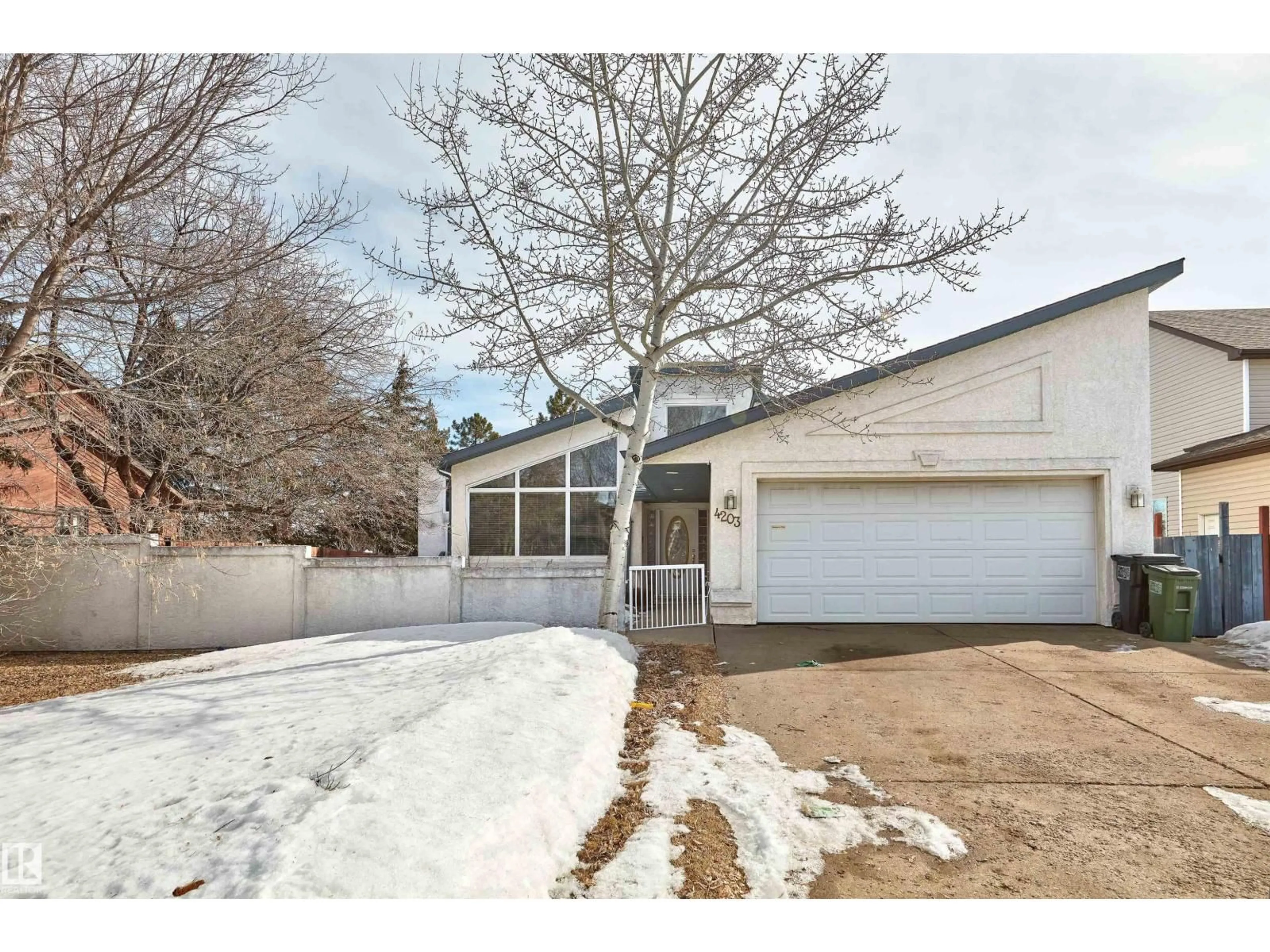 Unknown for 4203 RAMSAY CR, Edmonton Alberta T6H5M9