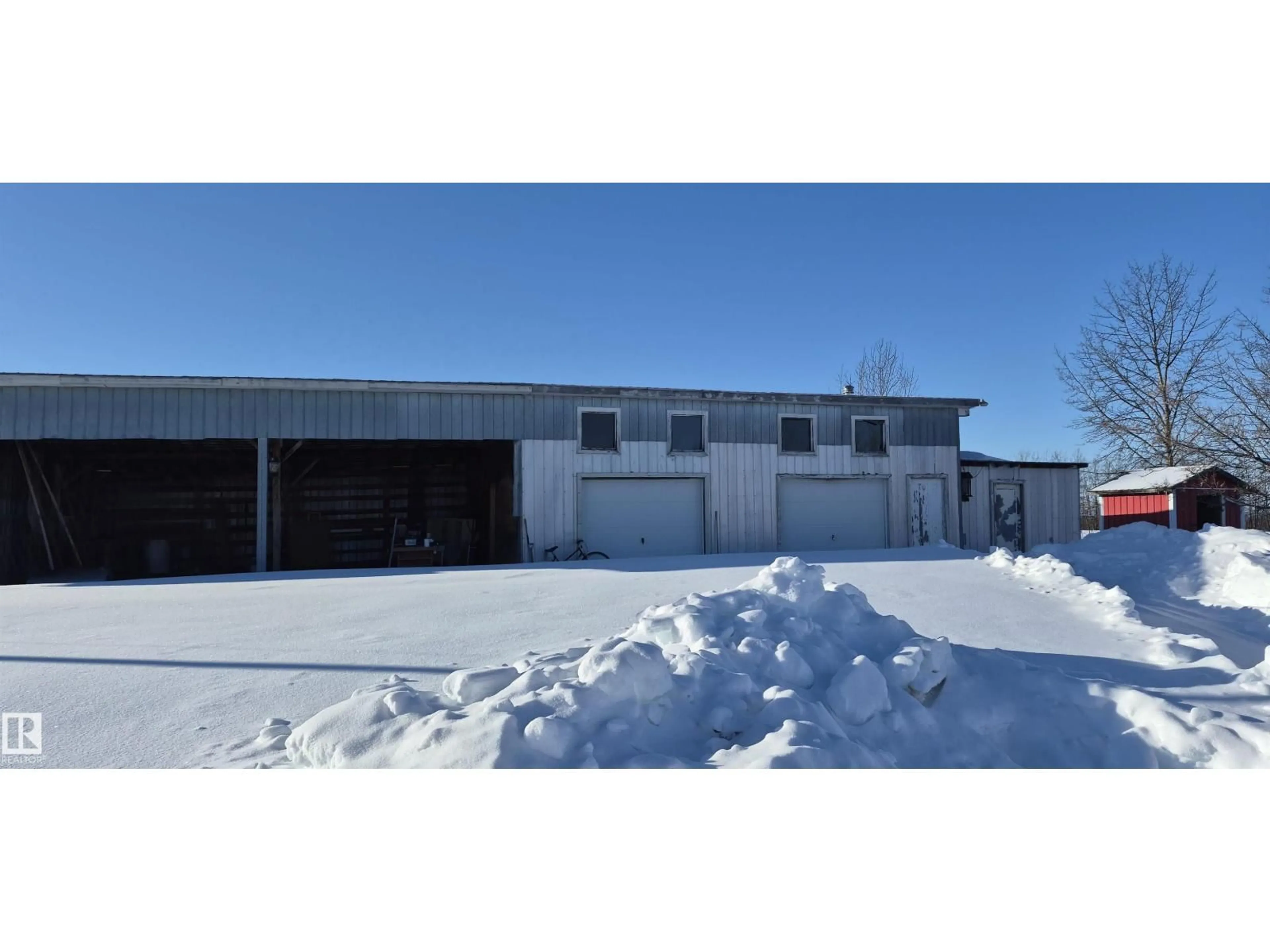 Indoor garage for 61220 235 RD, Rural Westlock County Alberta T0G1W0