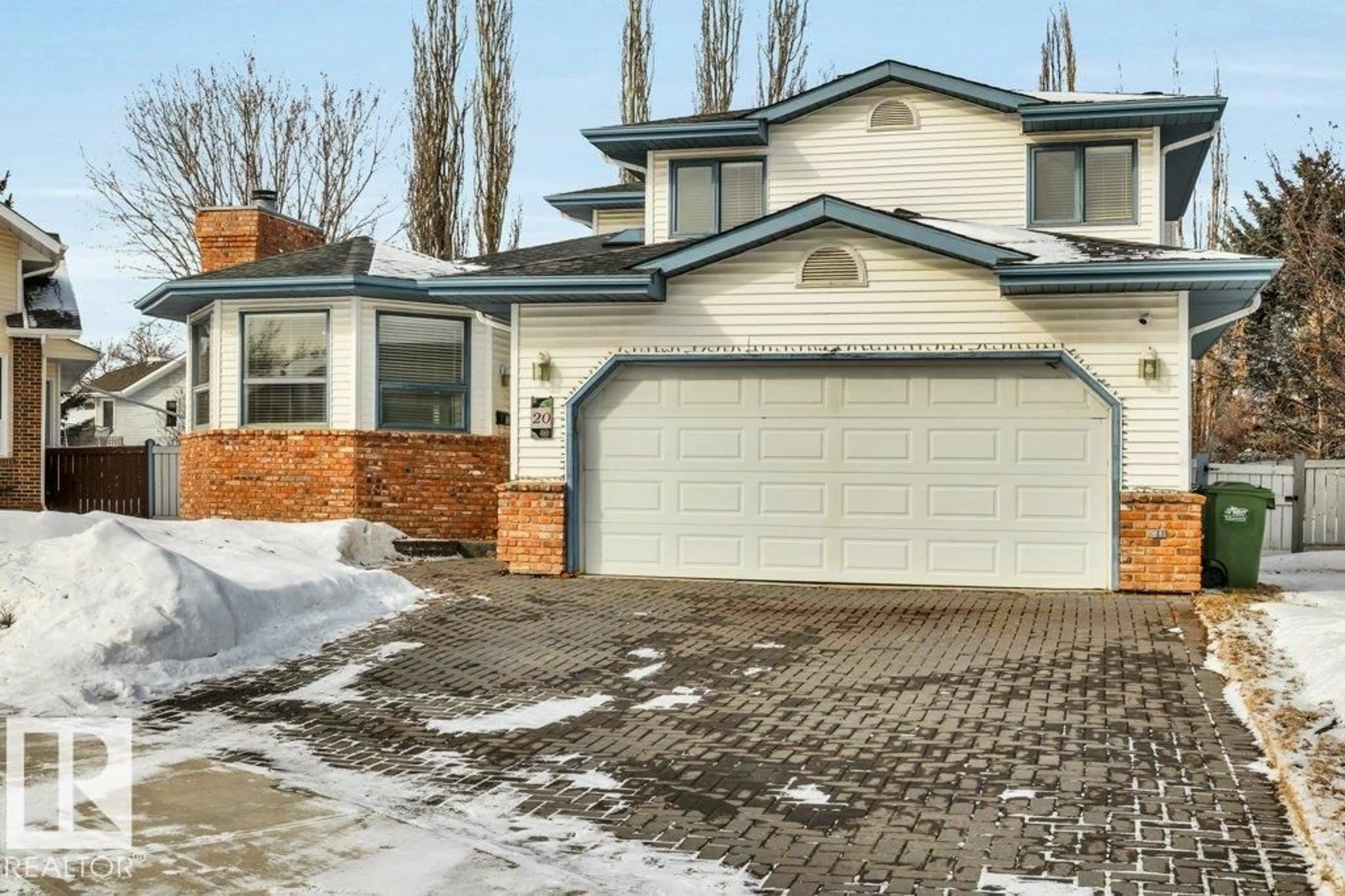 Home with vinyl exterior material, street for 20 ALPHONSE CT, St. Albert Alberta T8N5N9