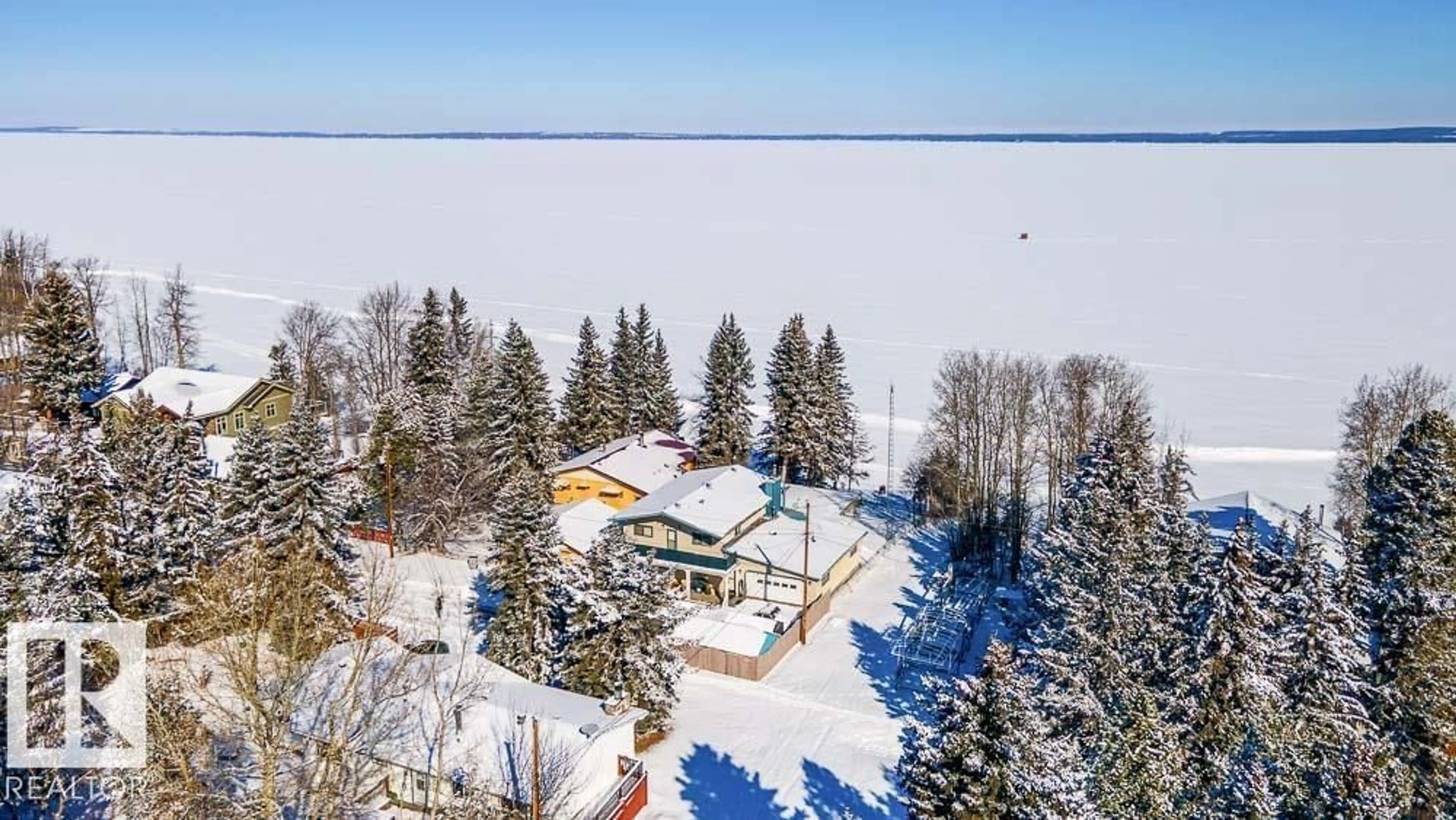 A pic from outside/outdoor area/front of a property/back of a property/a pic from drone, water/lake/river/ocean view for 412 4TH ST, Rural Wetaskiwin County Alberta T0C2V0