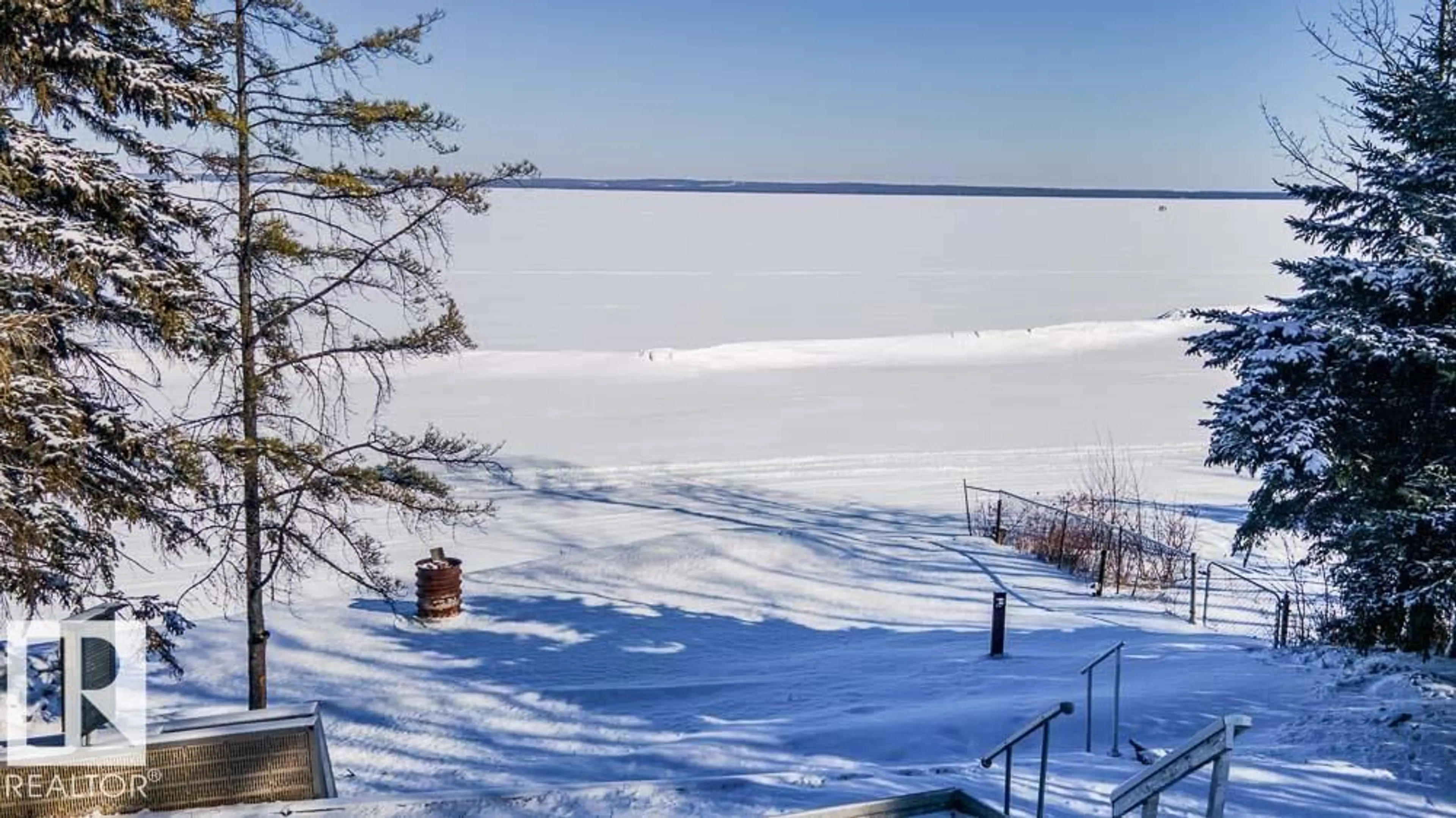 A pic from outside/outdoor area/front of a property/back of a property/a pic from drone, water/lake/river/ocean view for 412 4TH ST, Rural Wetaskiwin County Alberta T0C2V0