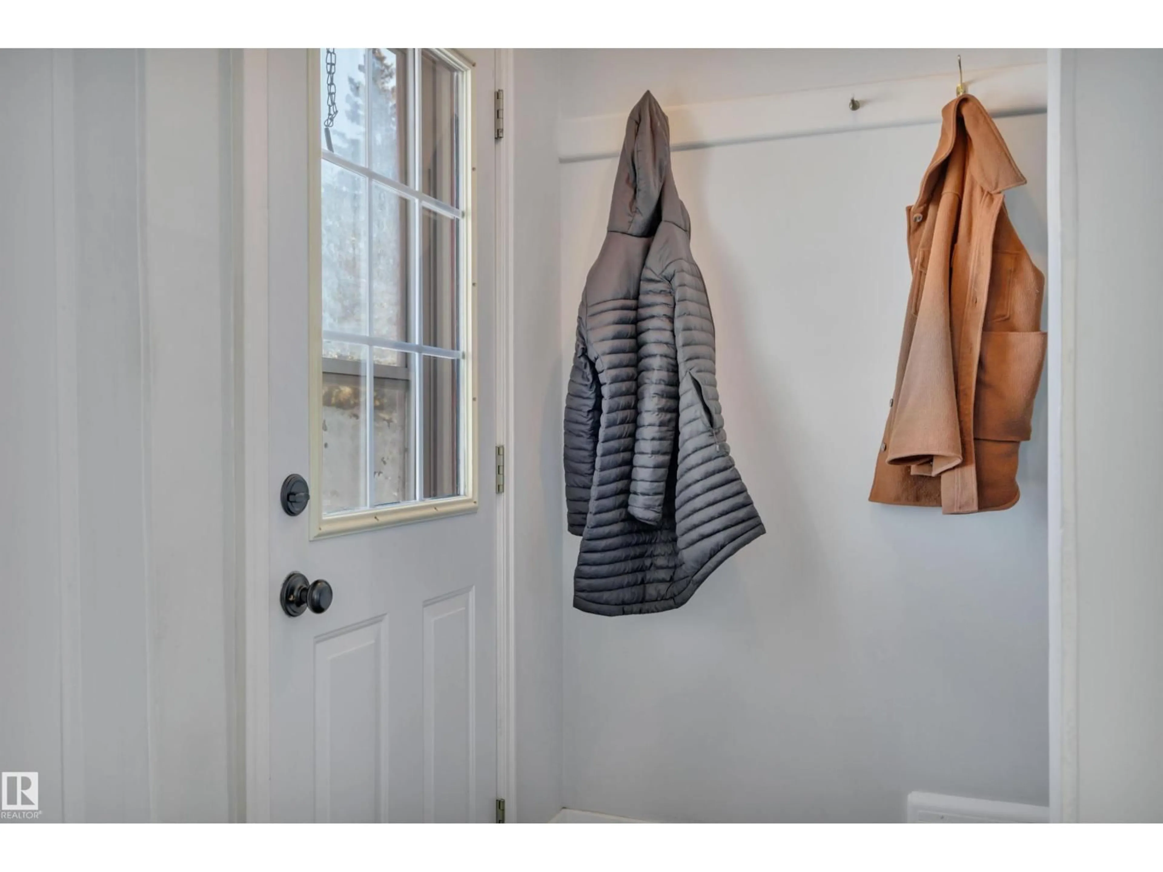 Indoor entryway for 5147 53 AV, Millet Alberta T0C1Z0