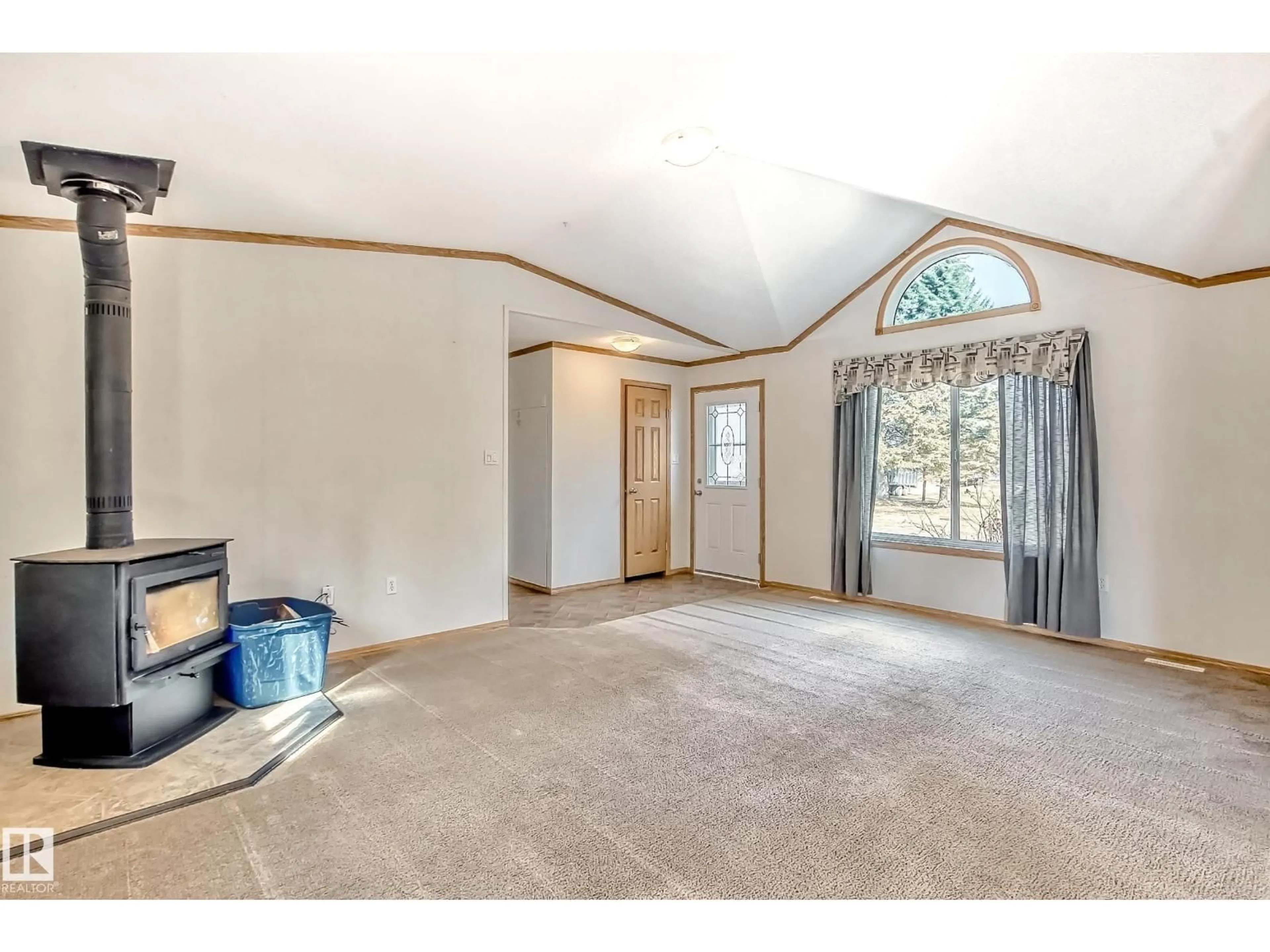 A pic of a room for 453020 RGE ROAD 274, Rural Wetaskiwin County Alberta T0C1H0