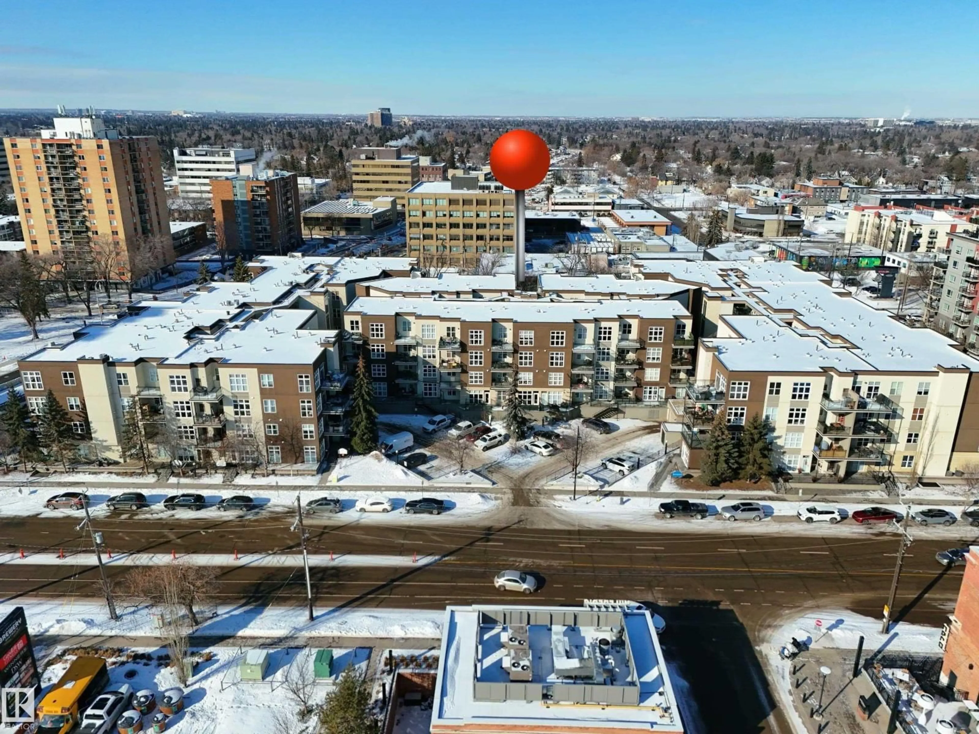 A pic from outside/outdoor area/front of a property/back of a property/a pic from drone, city buildings view from balcony for 425 - 10407 122 ST NW, Edmonton Alberta T5N4B8