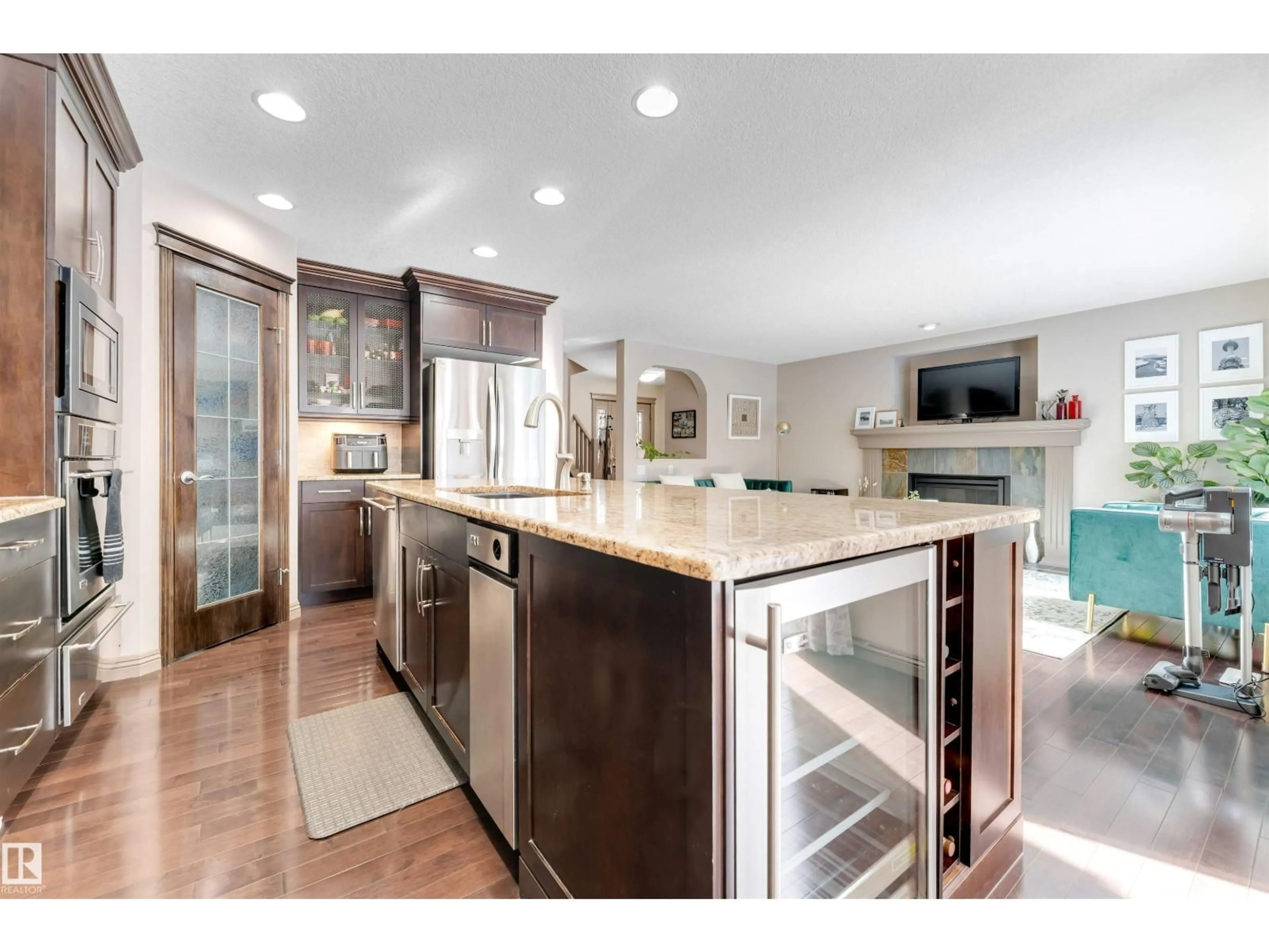 Open concept kitchen, unknown for SW - 12063 21 AV, Edmonton Alberta T6W0C7