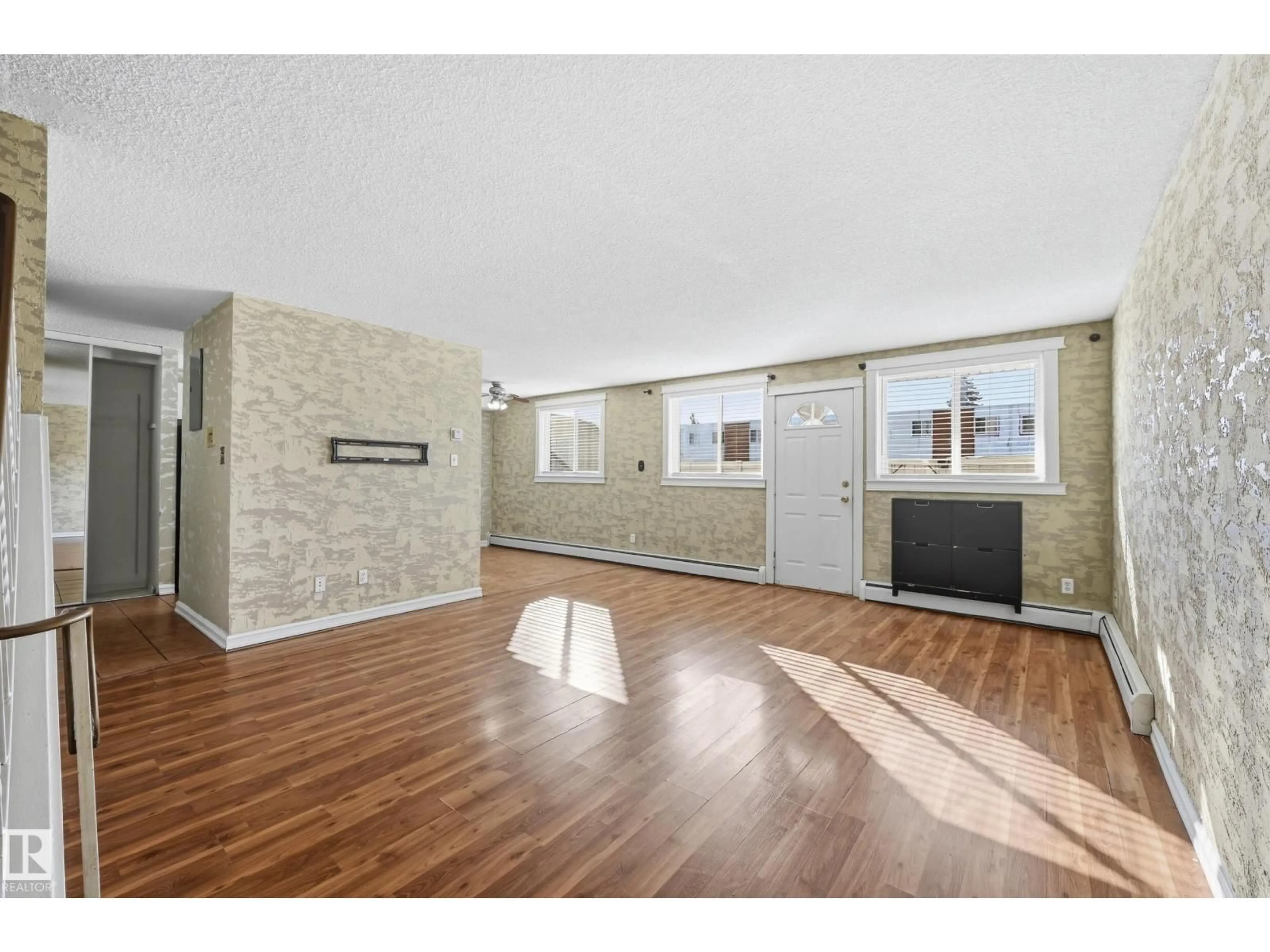 A pic of a room for #109 - 14530 52 ST, Edmonton Alberta T5A3K5
