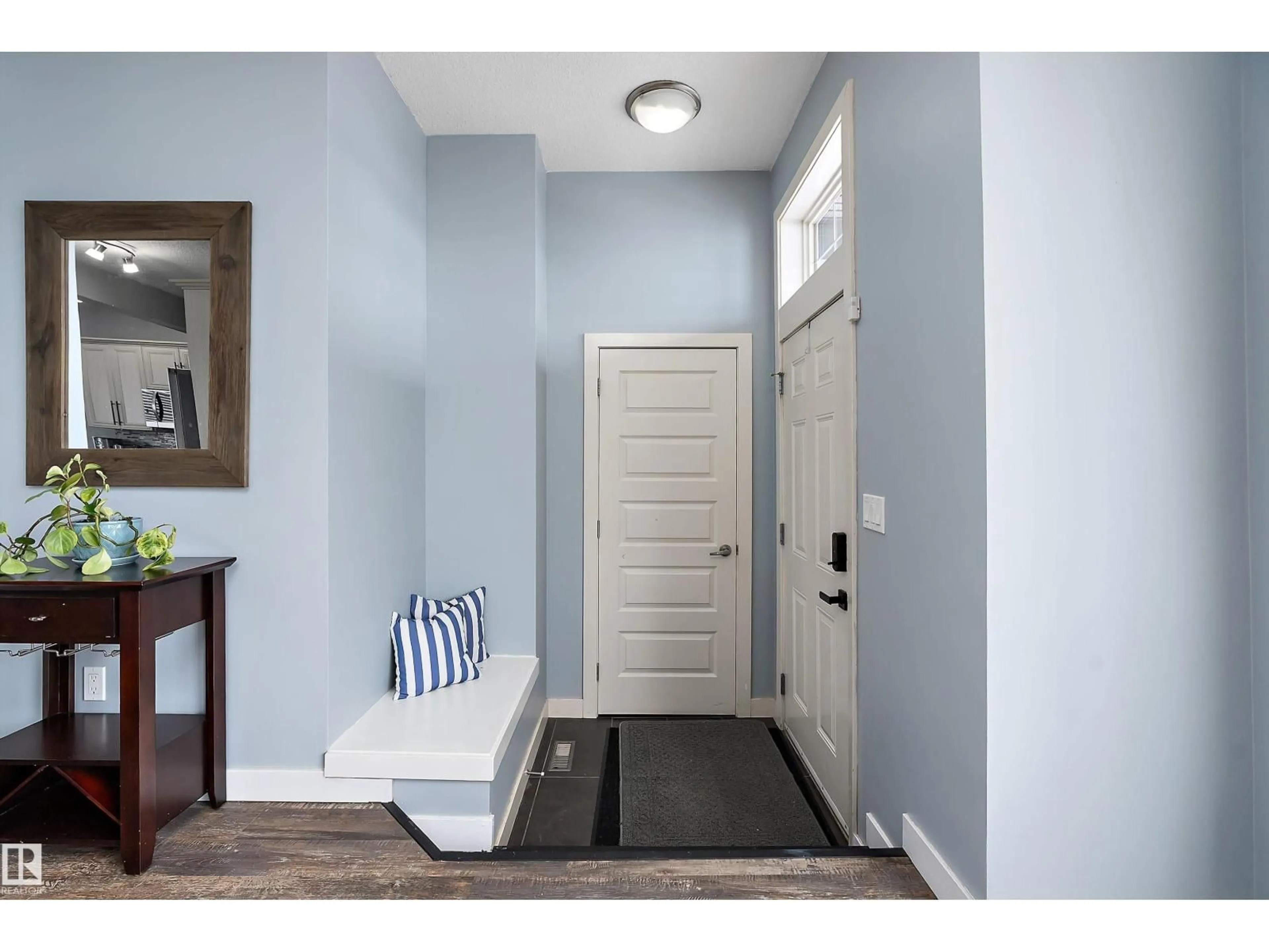 Indoor entryway for 34 SPRUCE BV, Leduc Alberta T9E0W4