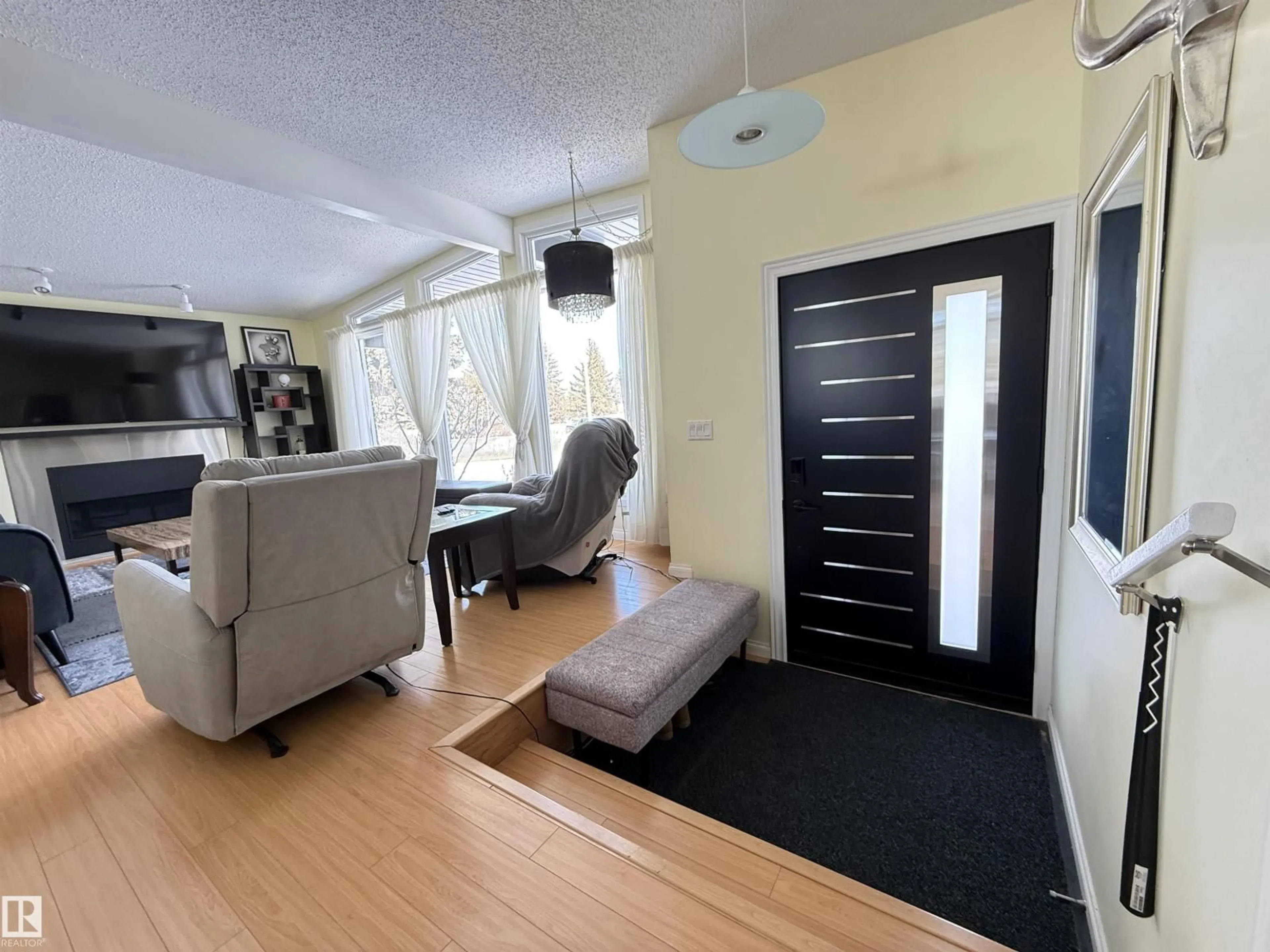 A pic of a room for 9515 149 AV, Edmonton Alberta T5E2M3